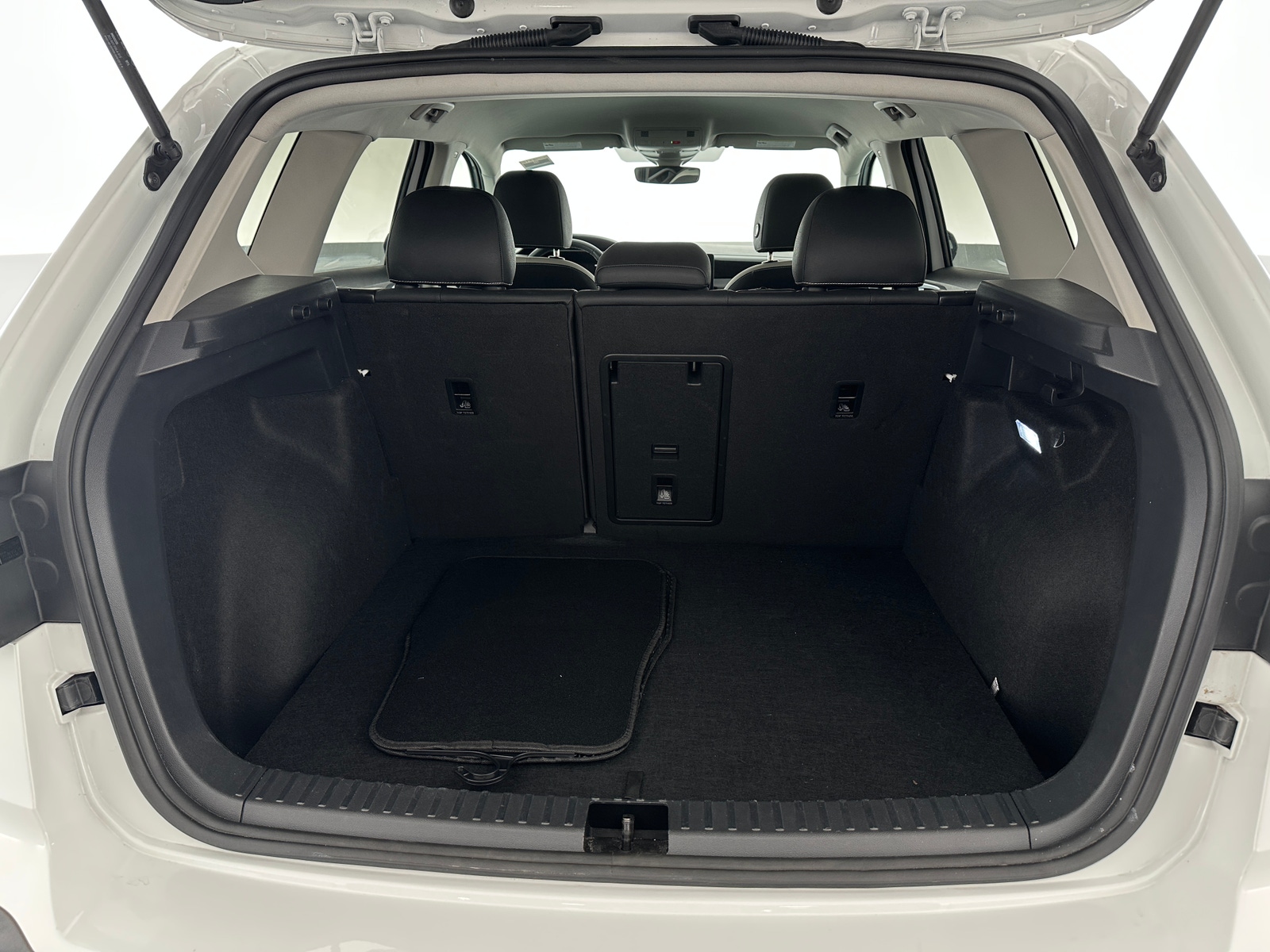 Thumbnail: 2025 Volkswagen Taos - 7