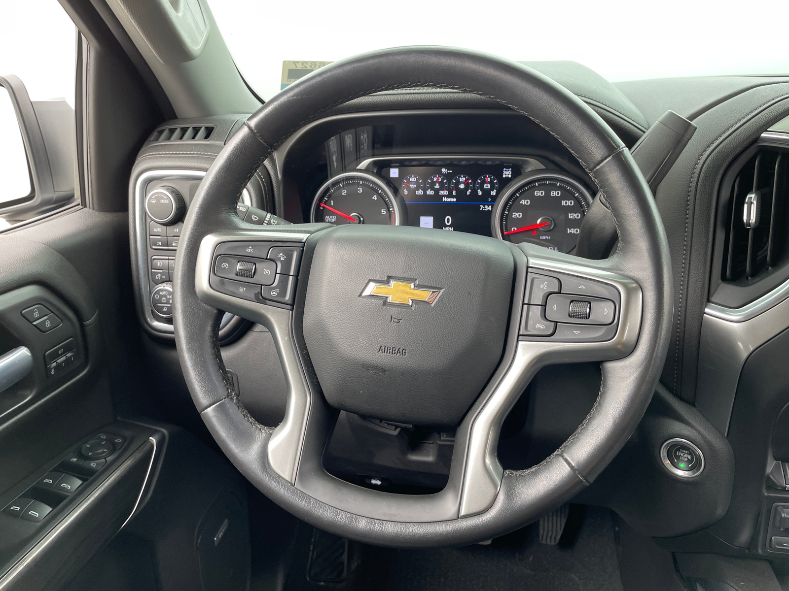 Thumbnail: 2021 Chevrolet Silverado 1500 - 4