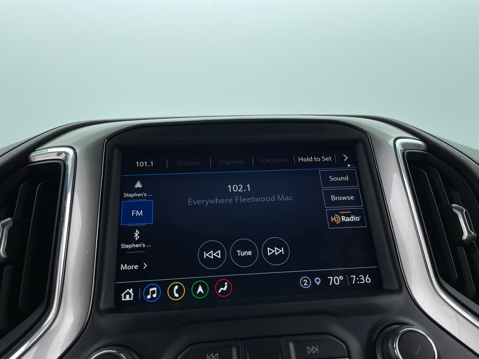 Thumbnail: 2021 Chevrolet Silverado 1500 - 3