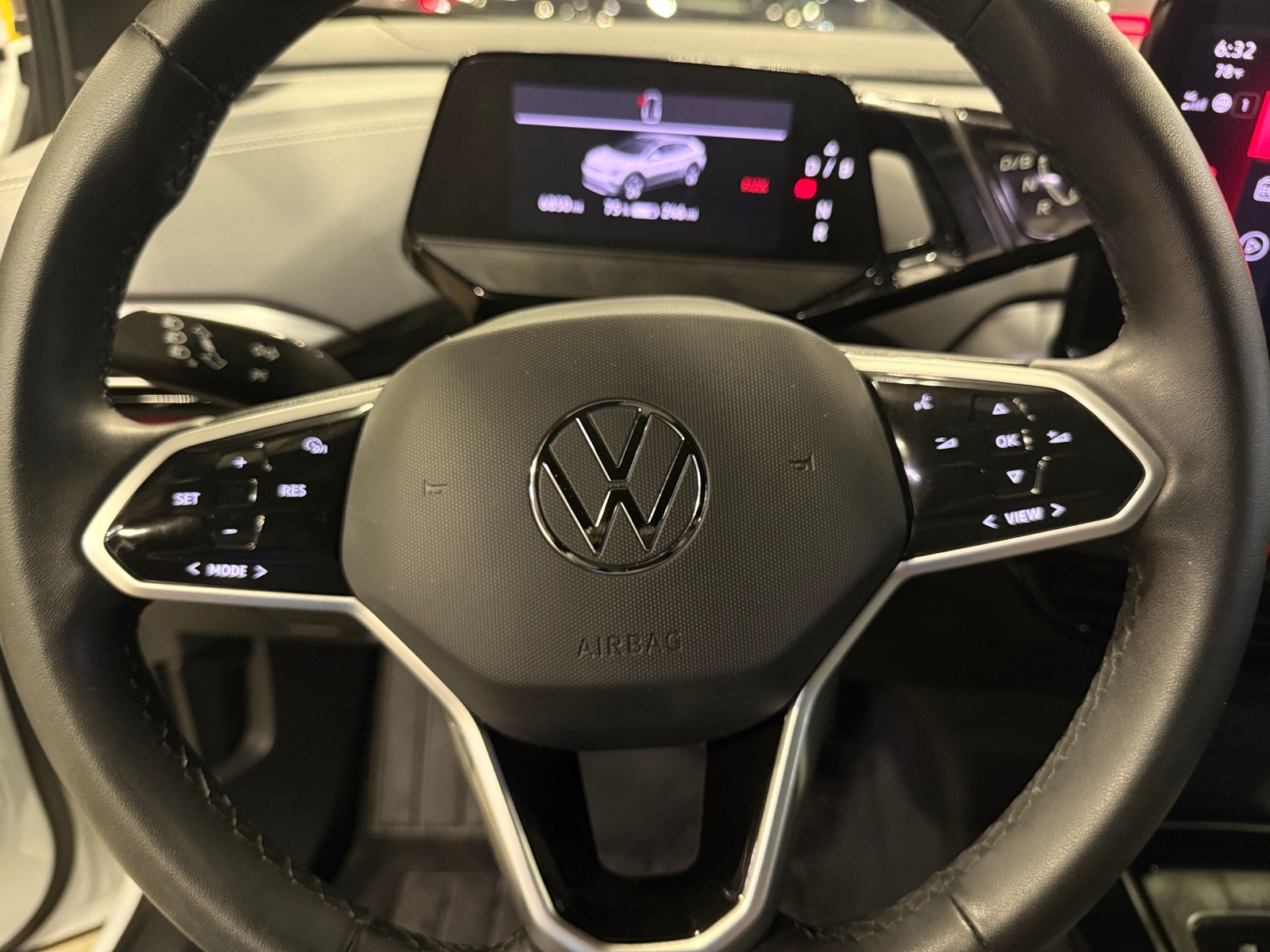 Thumbnail: 2023 Volkswagen ID.4 - 5