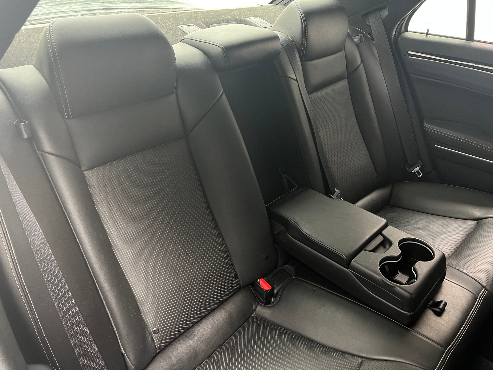 Thumbnail: 2021 Chrysler 300 - 5