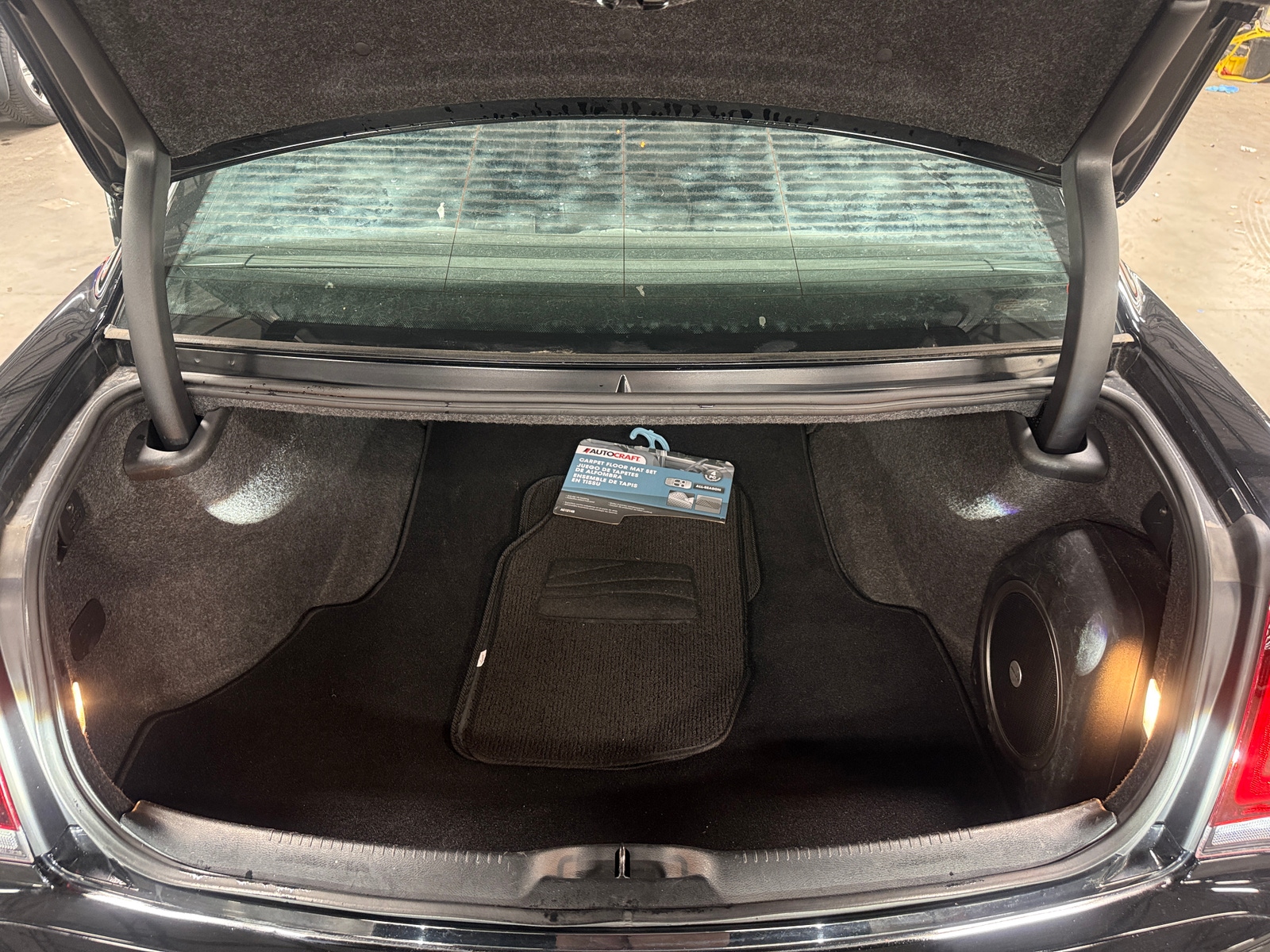 Thumbnail: 2021 Chrysler 300 - 6