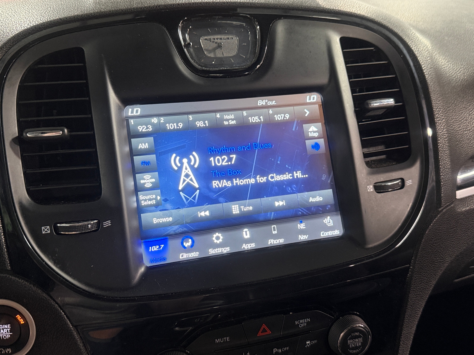 Thumbnail: 2021 Chrysler 300 - 3