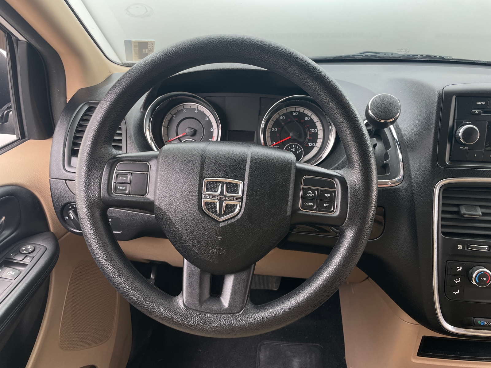 Thumbnail: 2016 Dodge Grand Caravan - 5