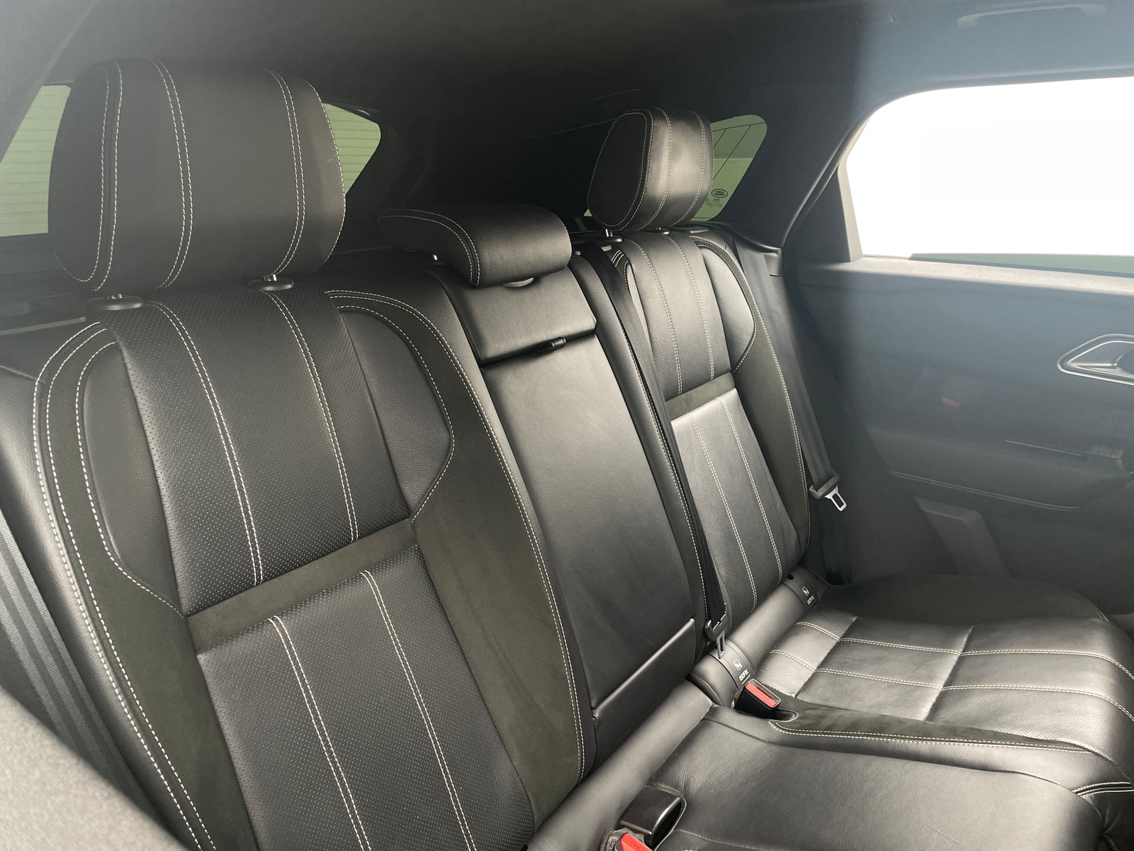 Thumbnail: 2020 Land Rover Range Rover Velar - 6