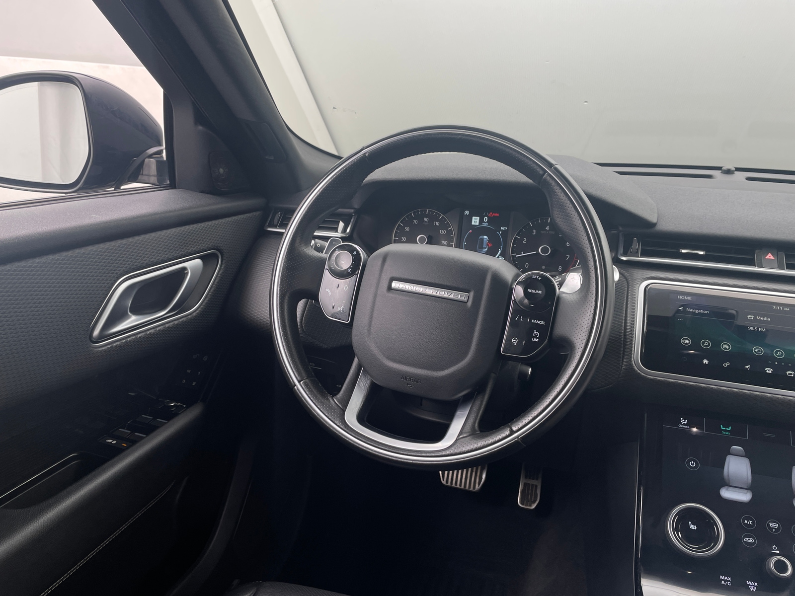 Thumbnail: 2020 Land Rover Range Rover Velar - 5