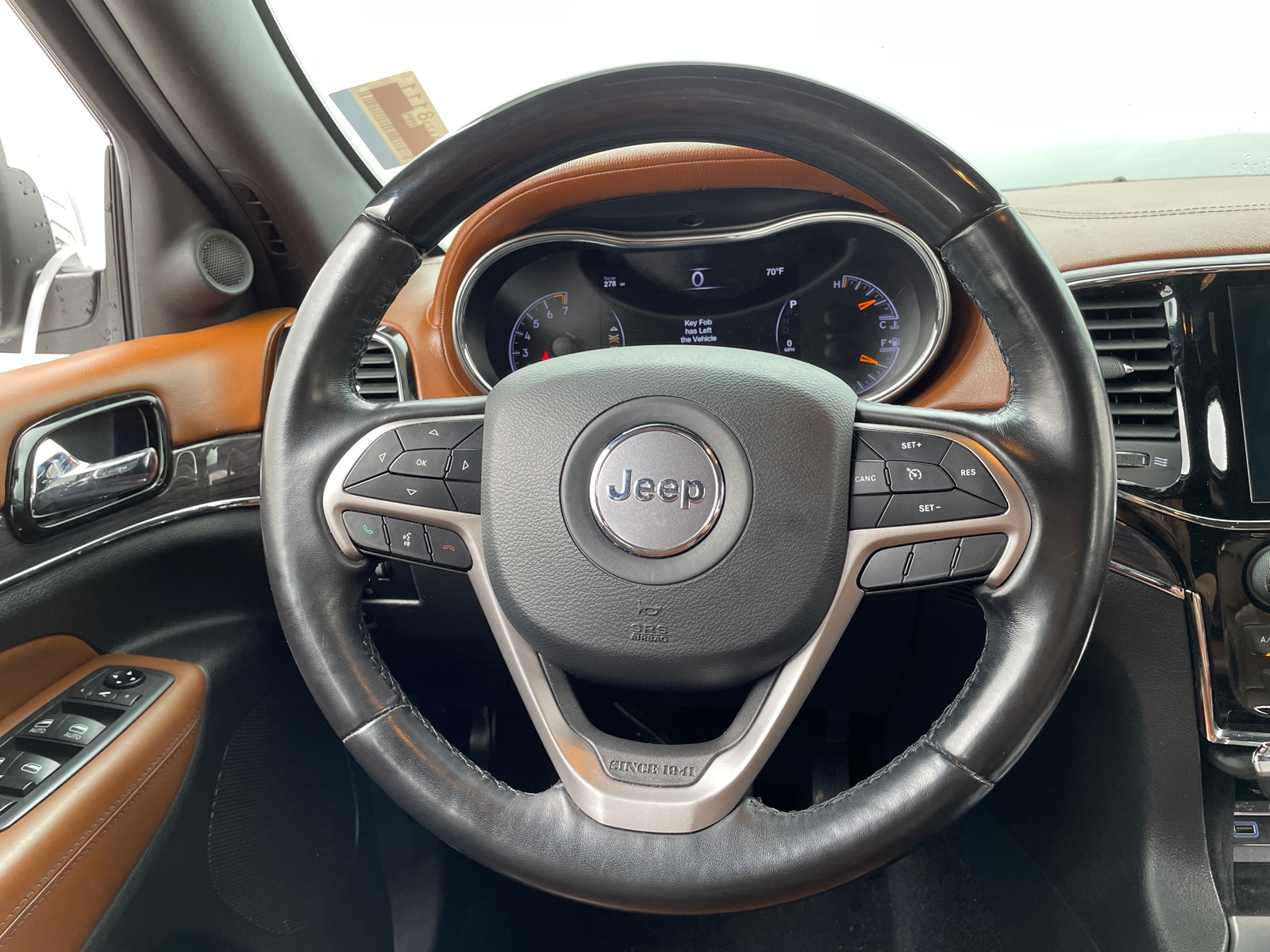 Thumbnail: 2020 Jeep Grand Cherokee - 4