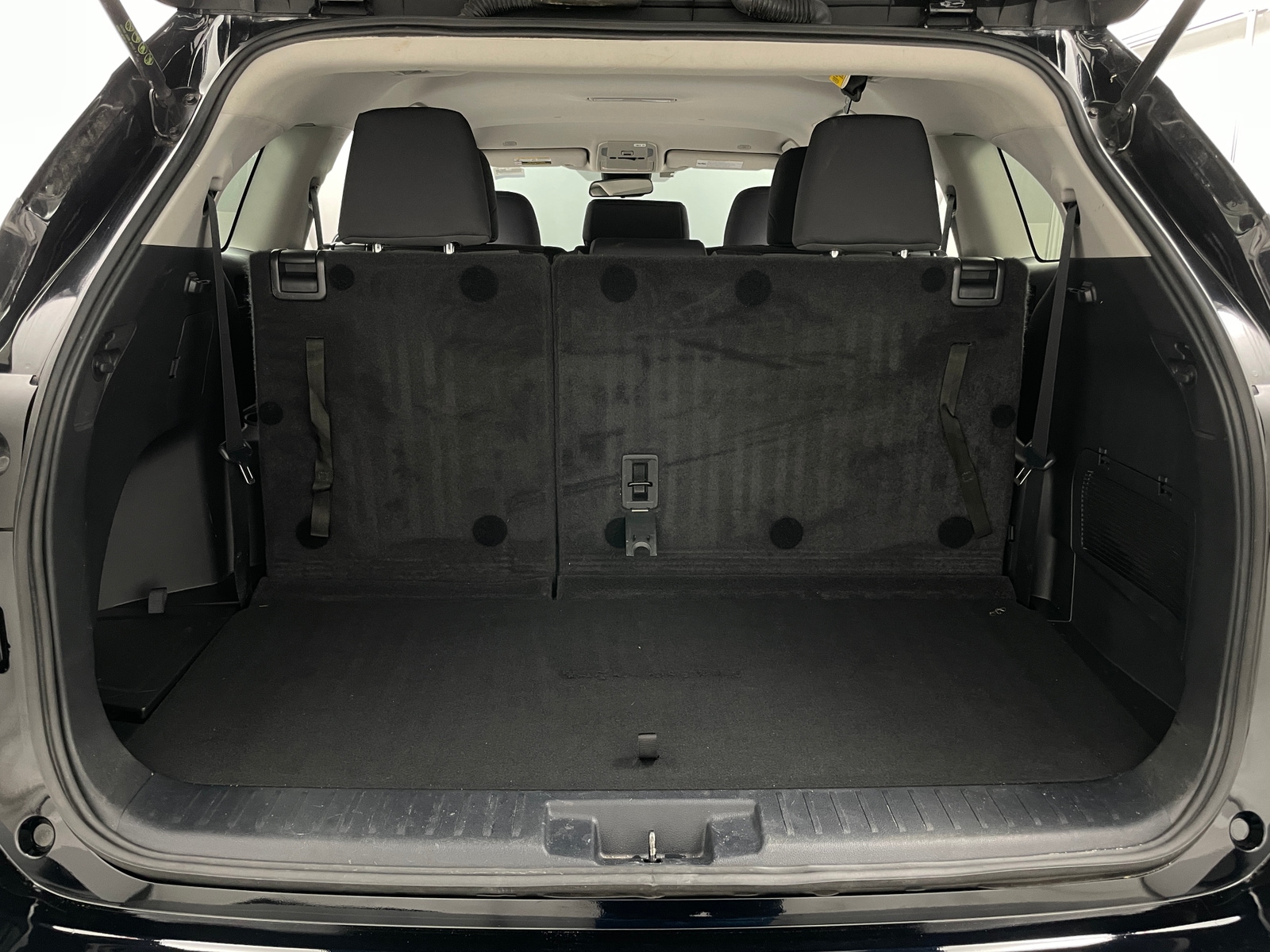 Thumbnail: 2023 Toyota Highlander - 7