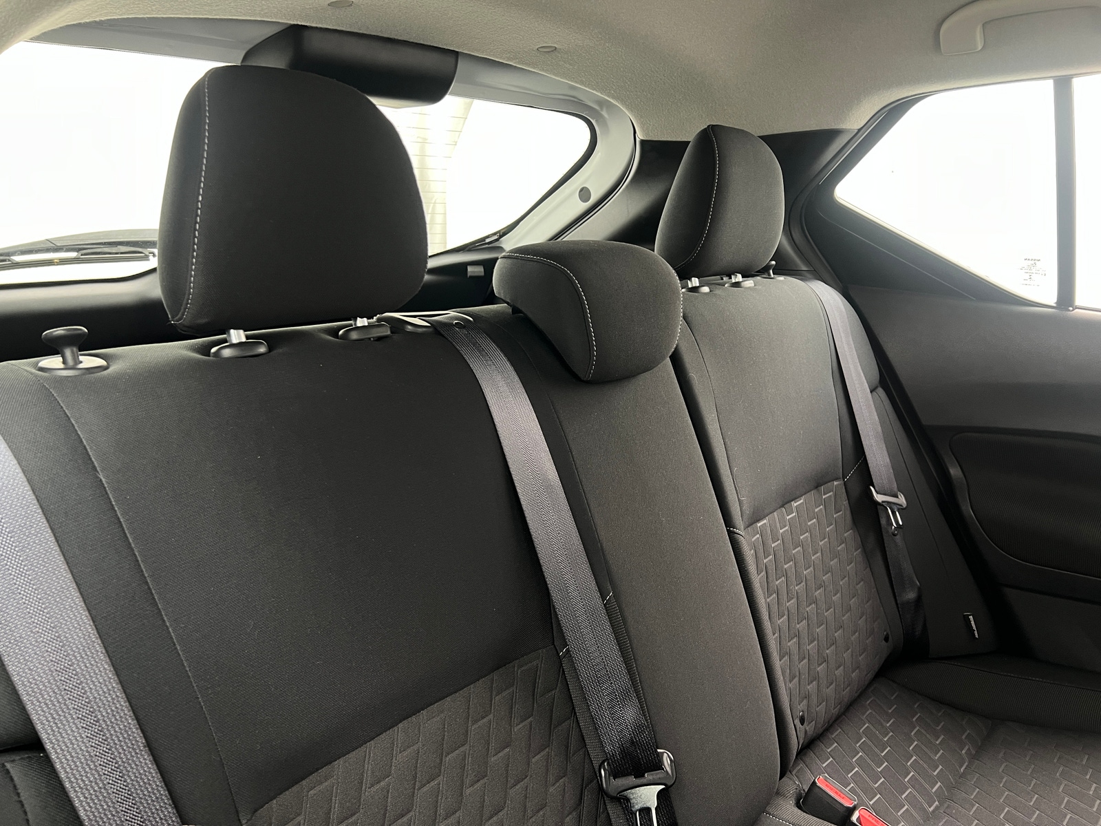 Thumbnail: 2021 Nissan Kicks - 6