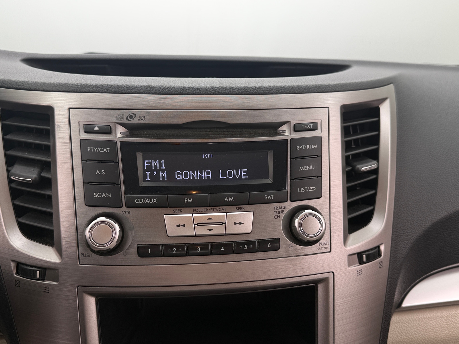 Thumbnail: 2014 Subaru Outback - 4