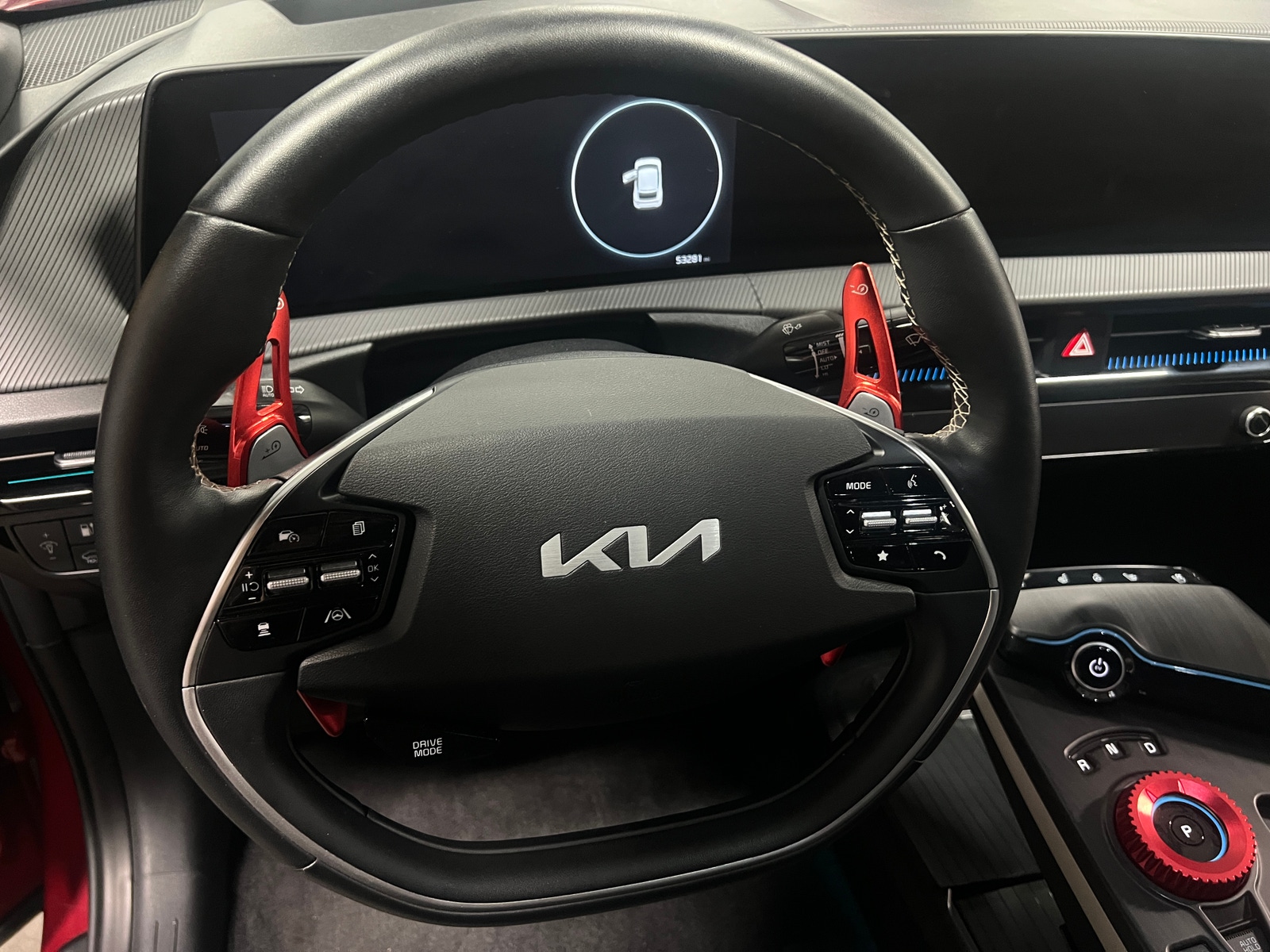 Thumbnail: 2022 Kia EV6 - 4