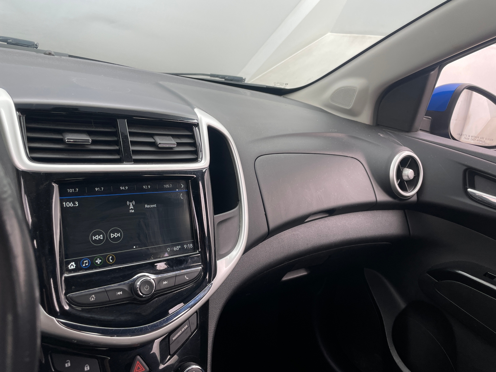 Thumbnail: 2019 Chevrolet Sonic - 4