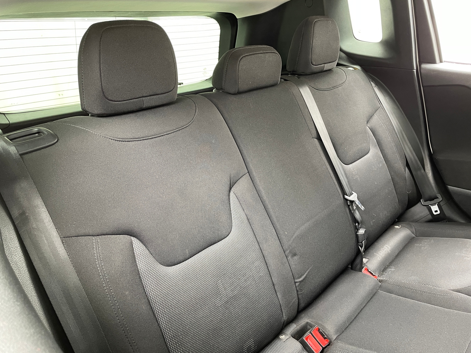 Thumbnail: 2016 Jeep Renegade - 6