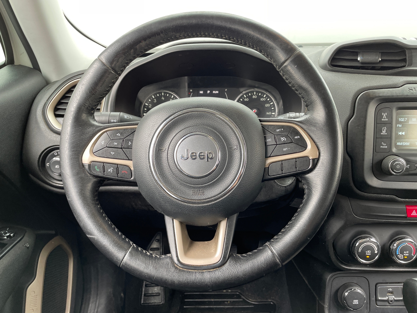 Thumbnail: 2016 Jeep Renegade - 5