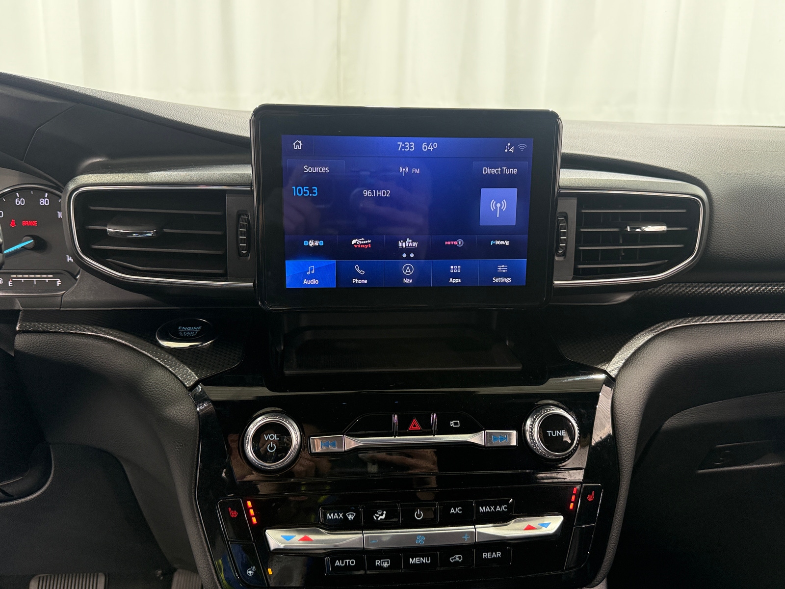 Thumbnail: 2022 Ford Explorer - 3