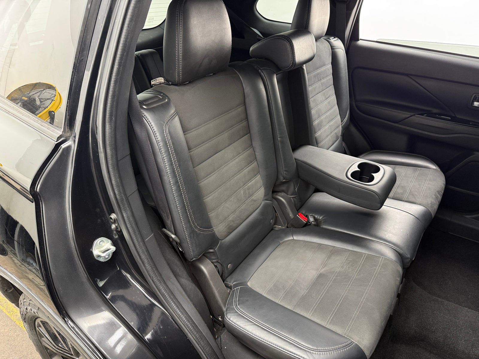 Thumbnail: 2019 Mitsubishi Outlander - 6