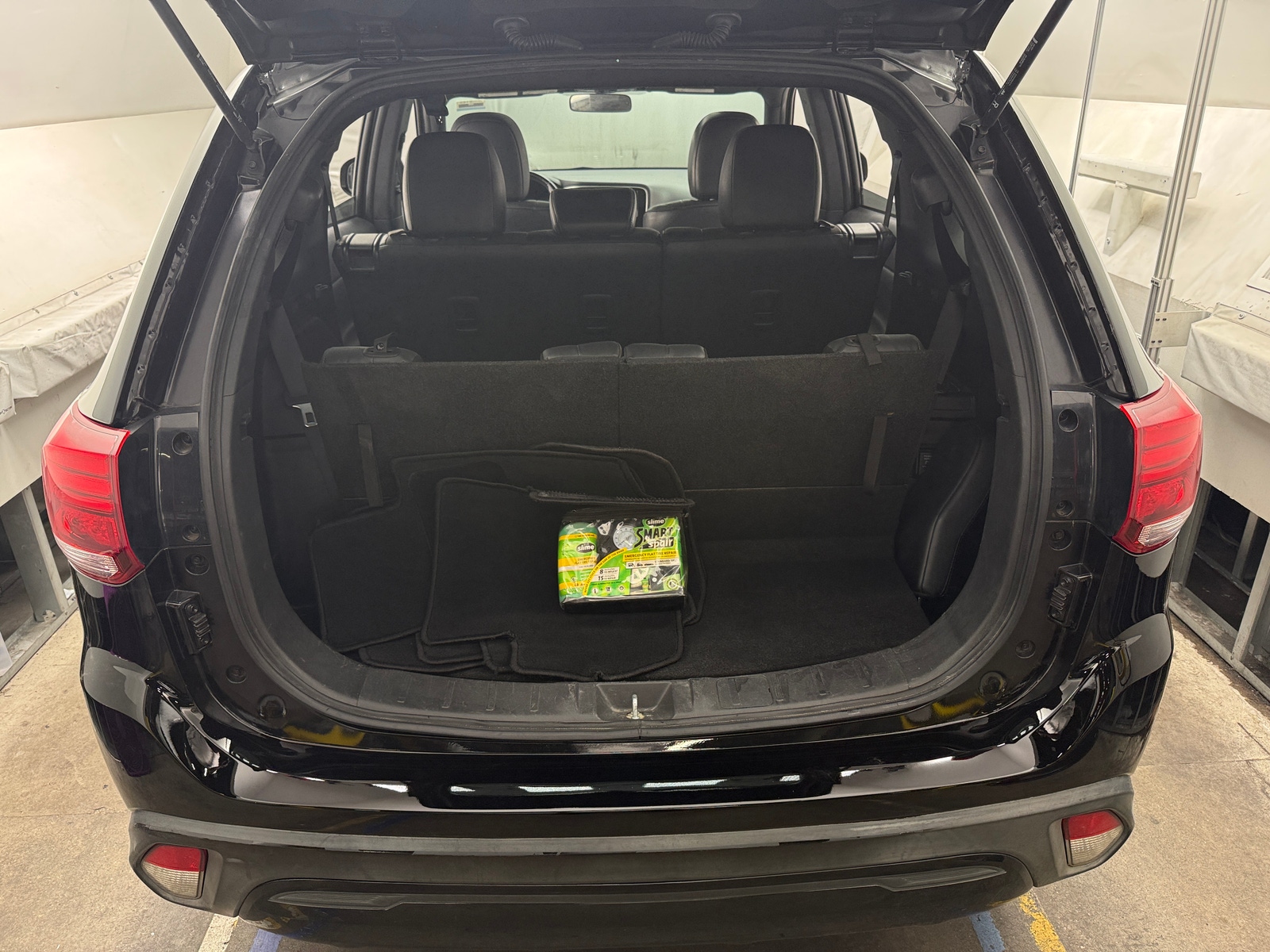 Thumbnail: 2019 Mitsubishi Outlander - 7