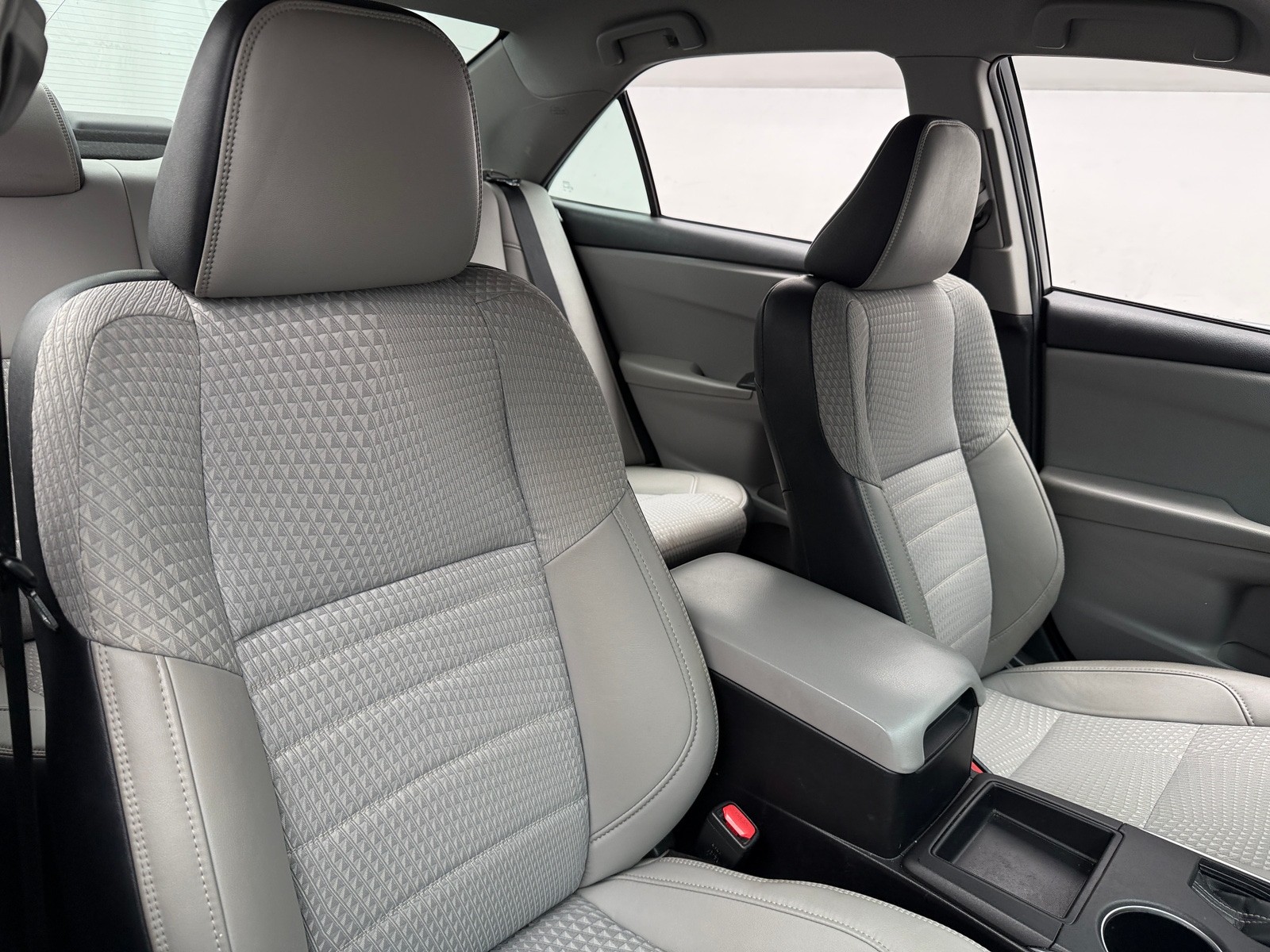 Thumbnail: 2015 Toyota Camry - 2