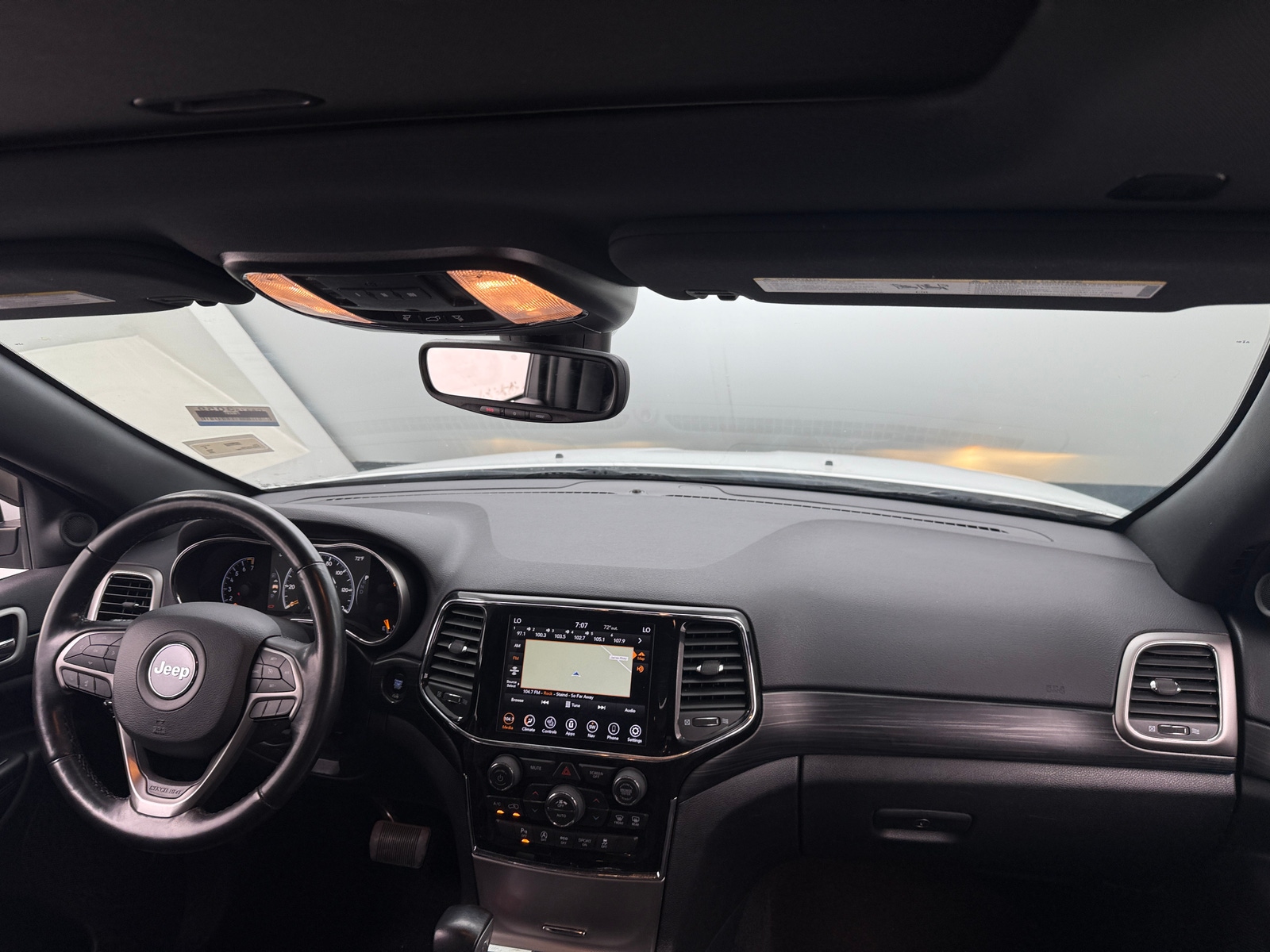 Thumbnail: 2020 Jeep Grand Cherokee - 3