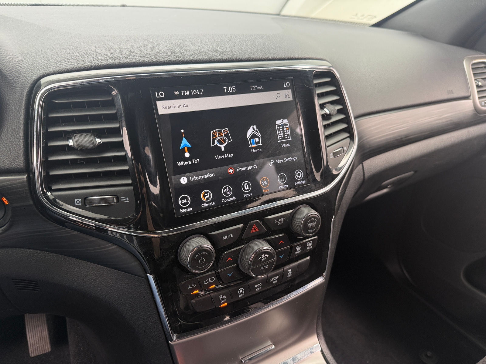 Thumbnail: 2020 Jeep Grand Cherokee - 4