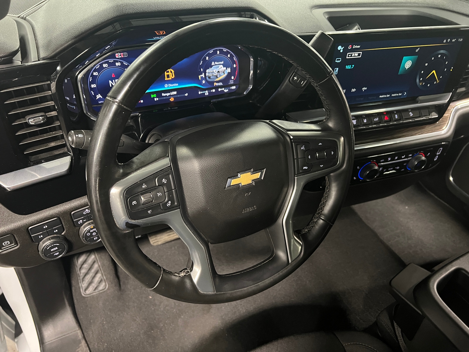Thumbnail: 2024 Chevrolet Silverado 2500 - 5