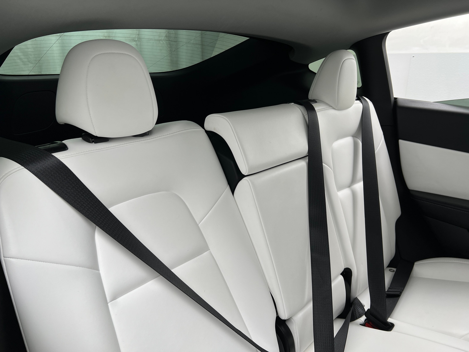 Thumbnail: 2022 Tesla Model Y - 5