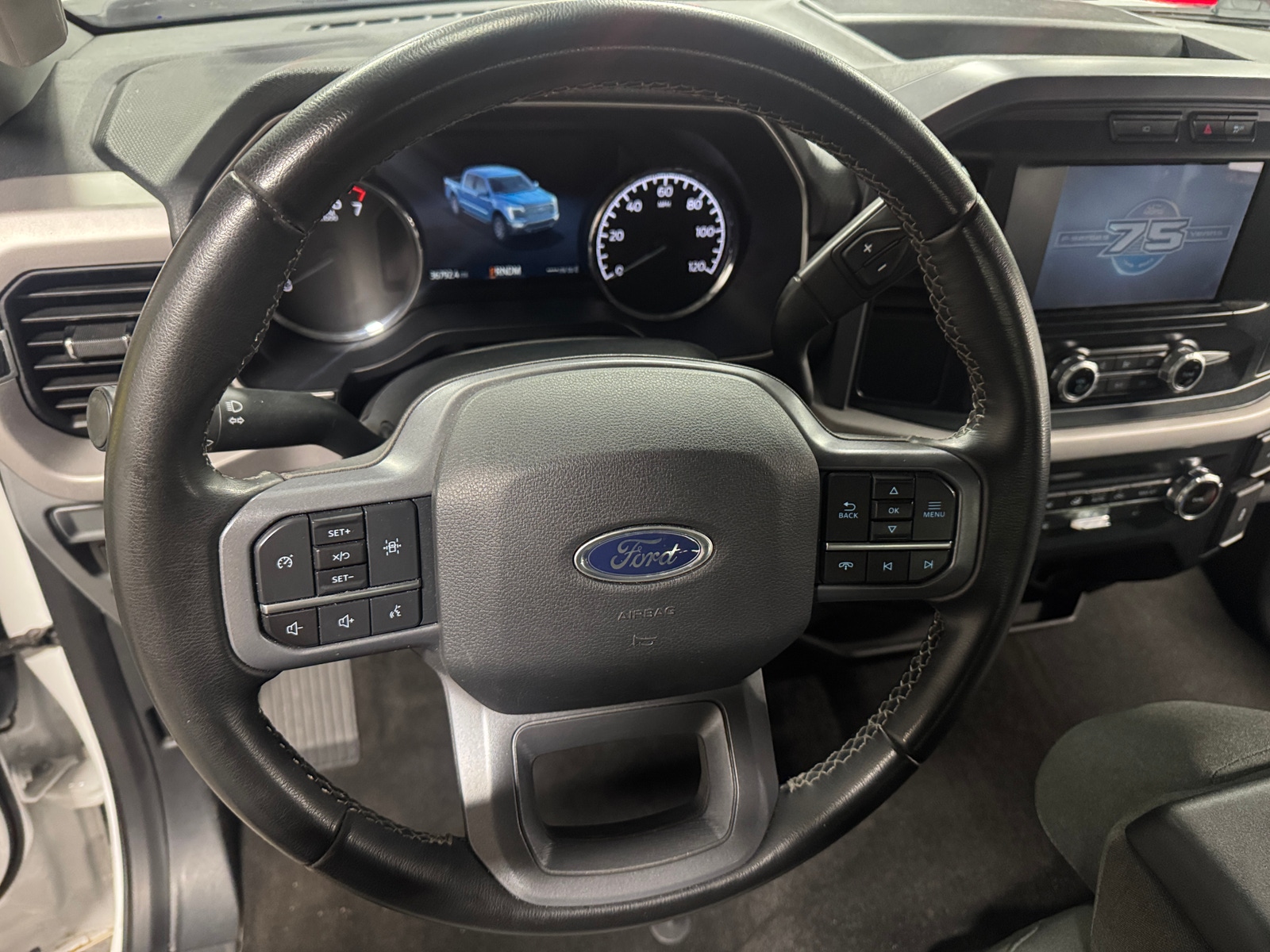 Thumbnail: 2023 Ford Econoline - 5