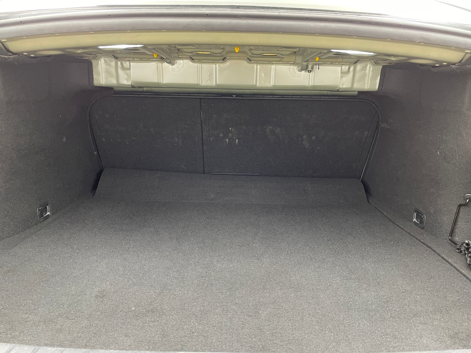 Thumbnail: 2025 Genesis G70 - 6