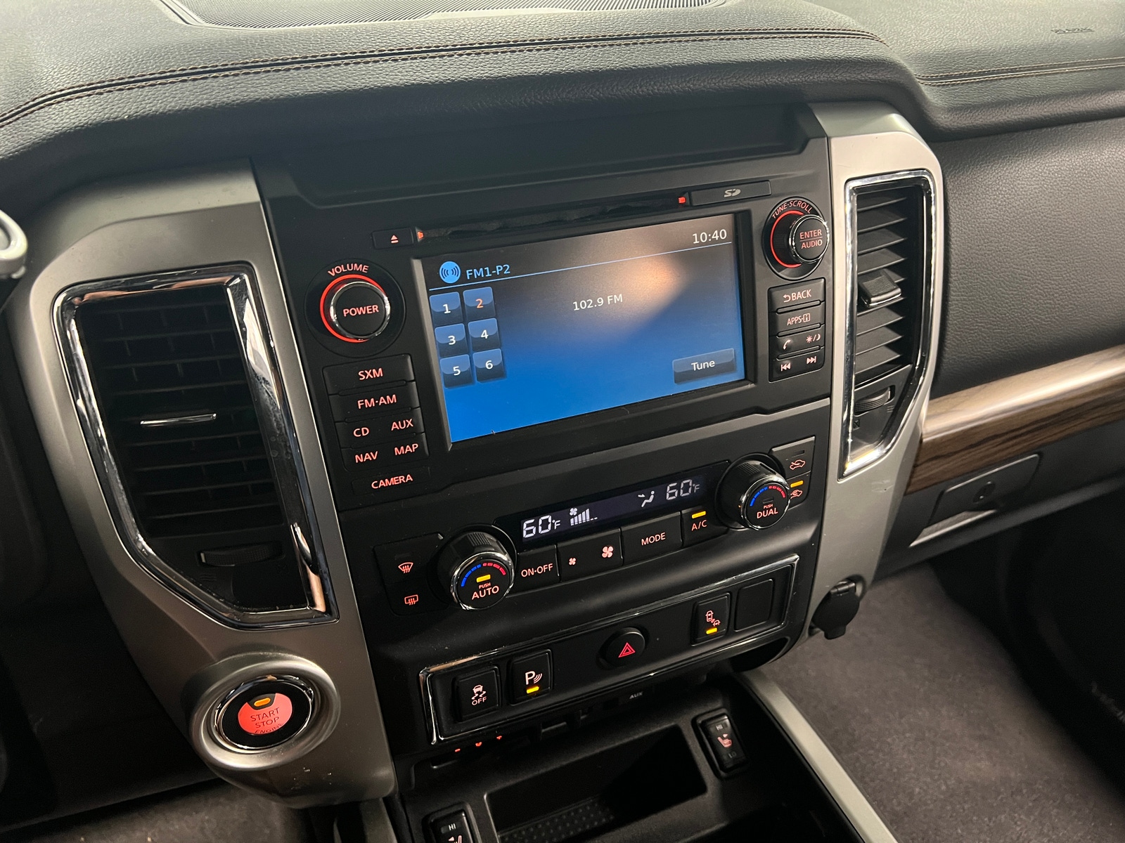 Thumbnail: 2016 Nissan Titan - 3