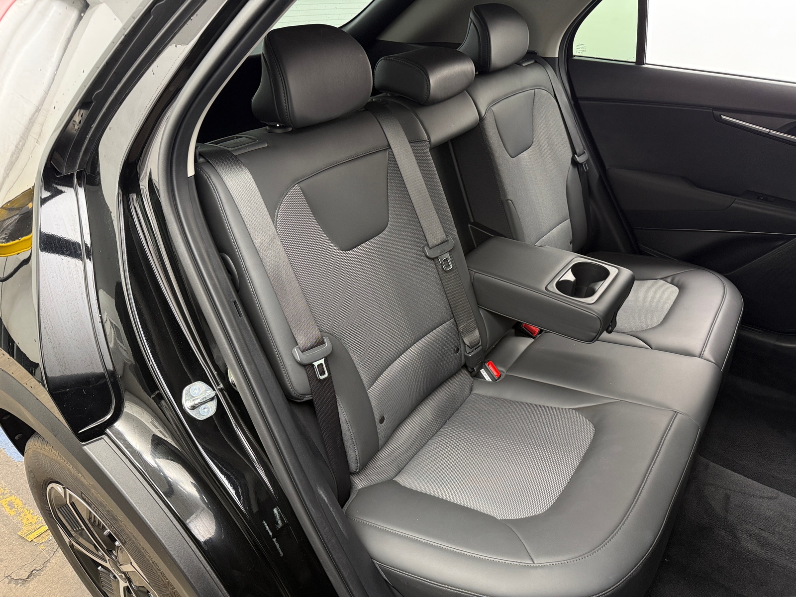 Thumbnail: 2023 Kia Niro - 5