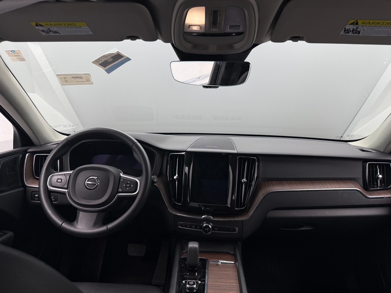 Thumbnail: 2022 Volvo XC60 - 2