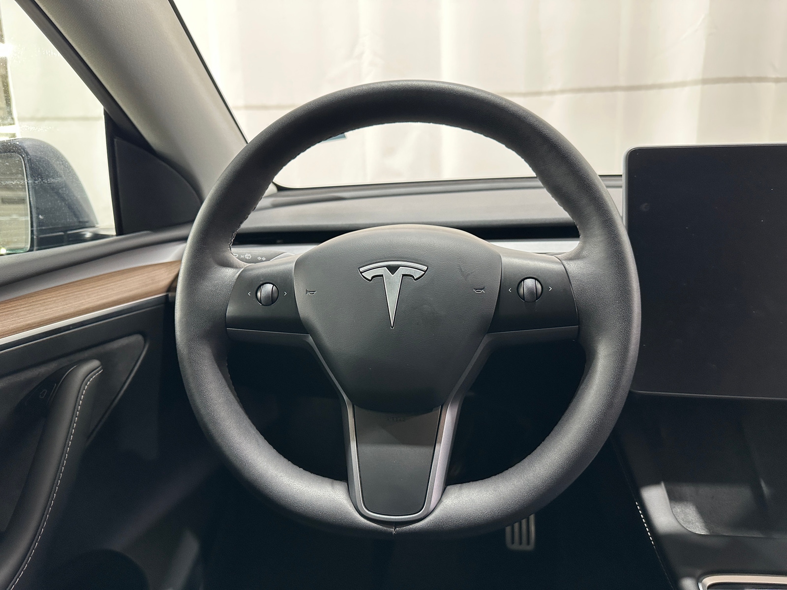 Thumbnail: 2023 Tesla Model Y - 4