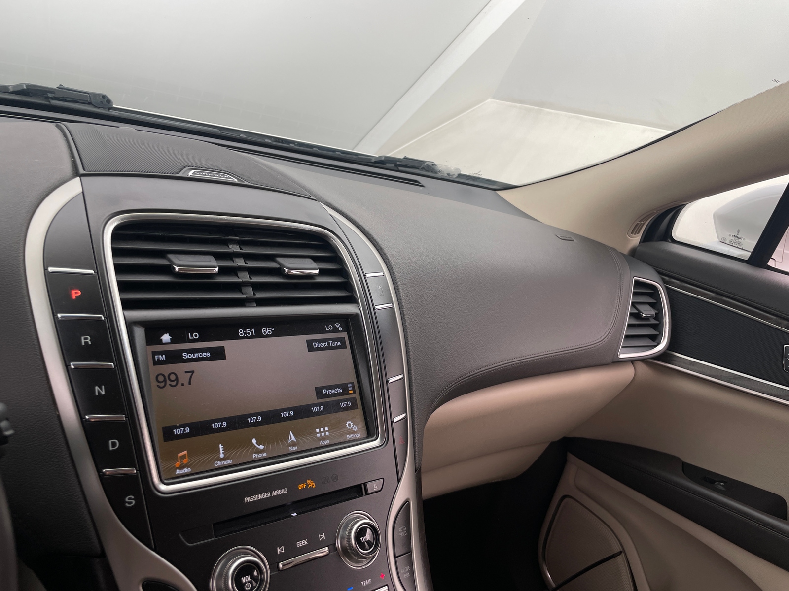 Thumbnail: 2019 Lincoln Nautilus - 3