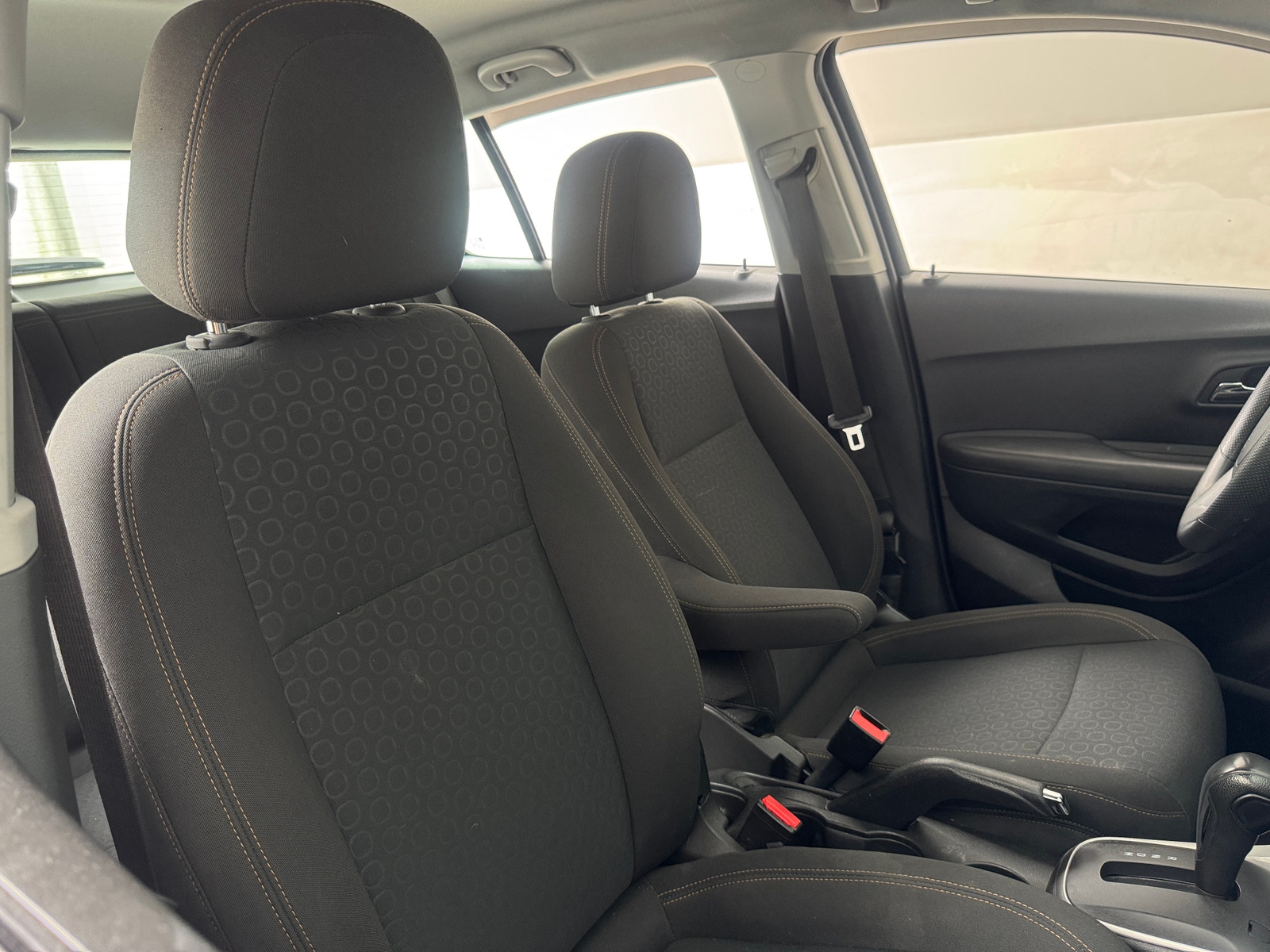 Thumbnail: 2017 Chevrolet Trax - 2