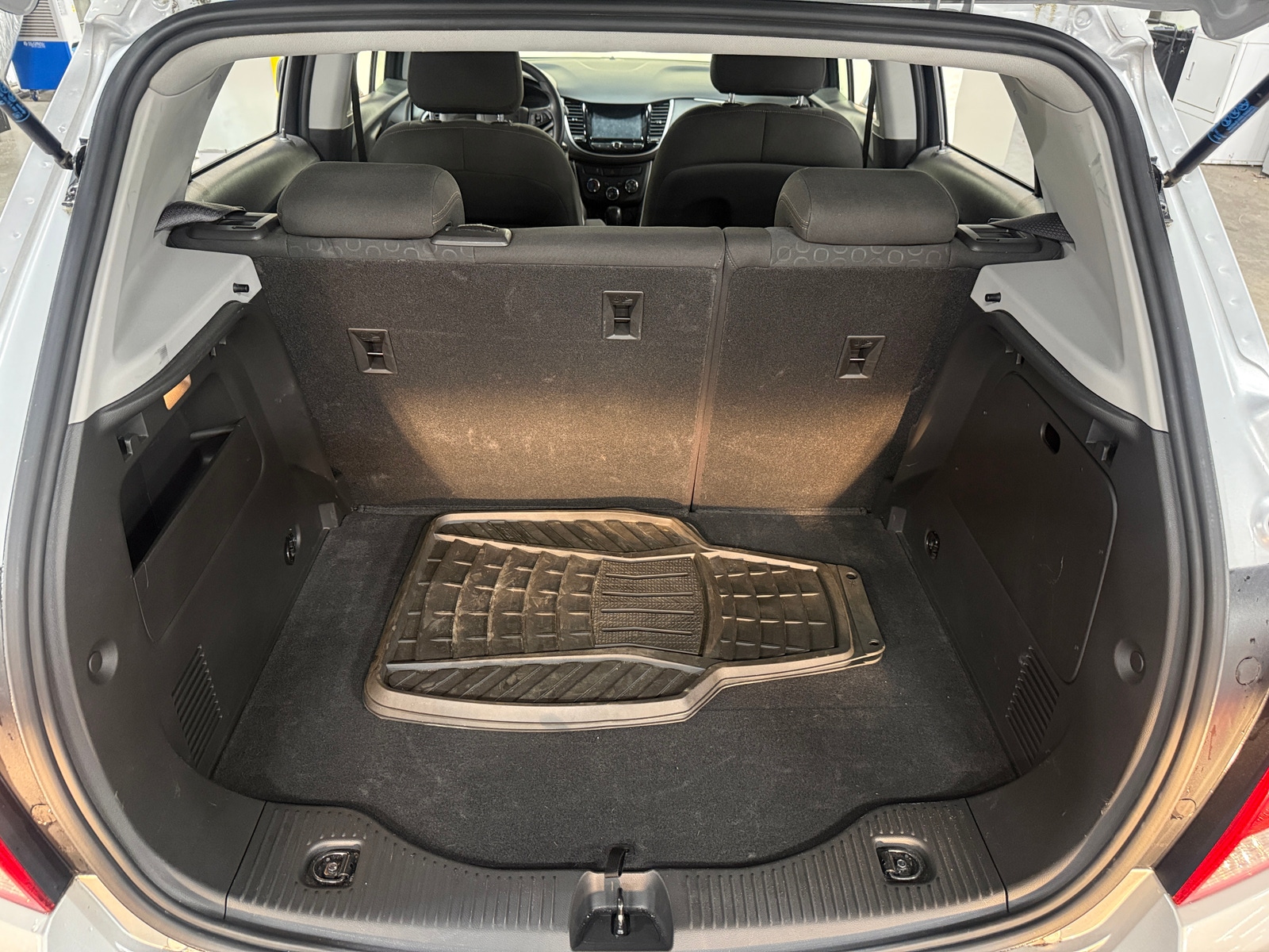 Thumbnail: 2017 Chevrolet Trax - 7