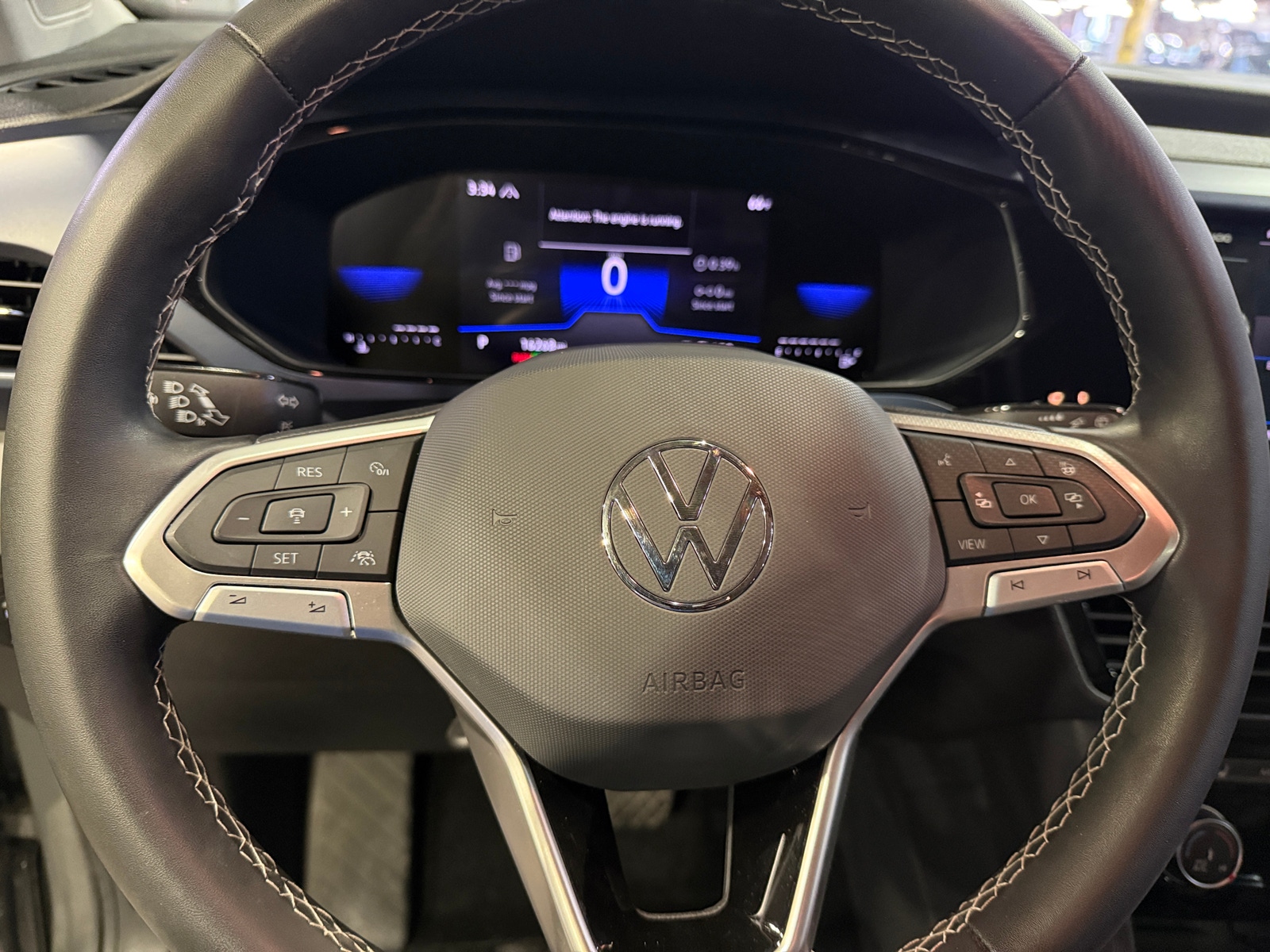 Thumbnail: 2023 Volkswagen Taos - 4