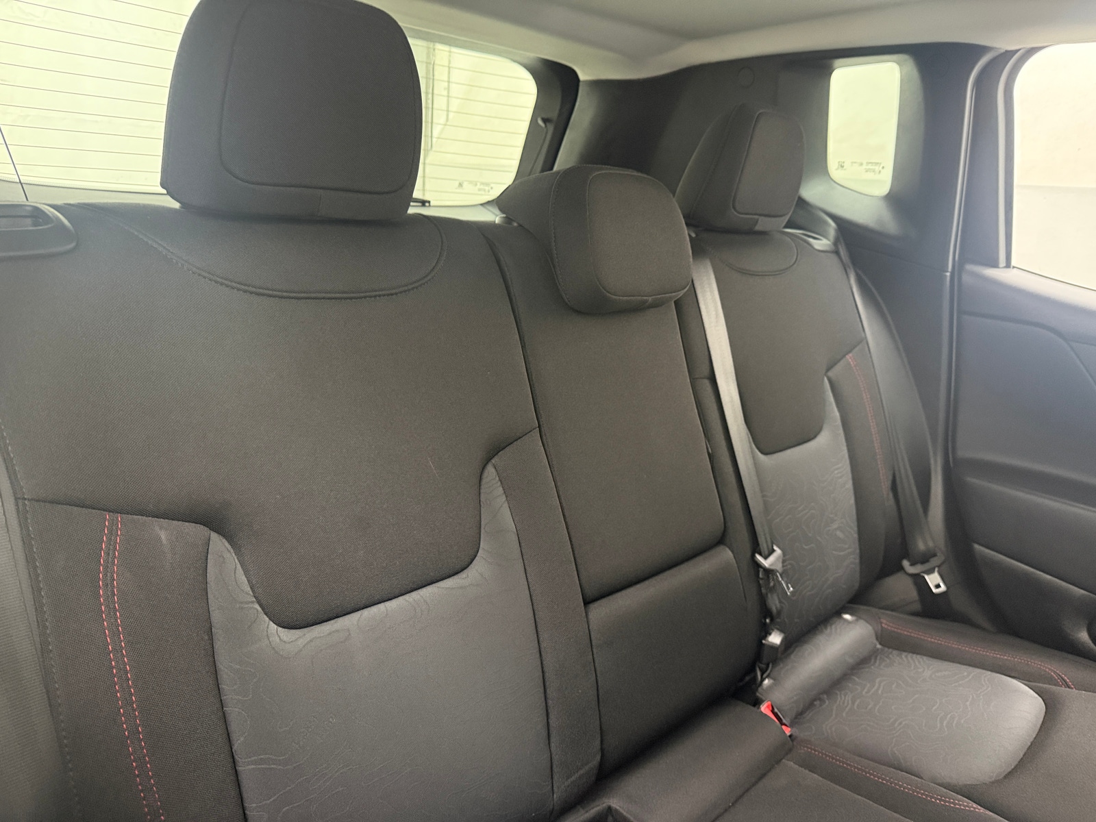 Thumbnail: 2016 Jeep Renegade - 6