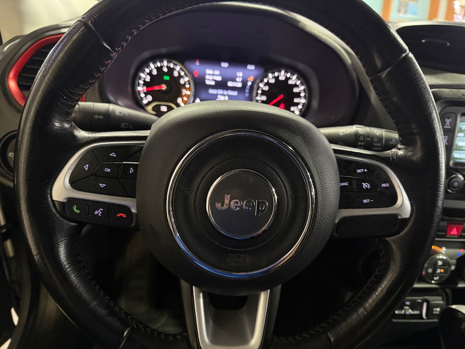 Thumbnail: 2016 Jeep Renegade - 5