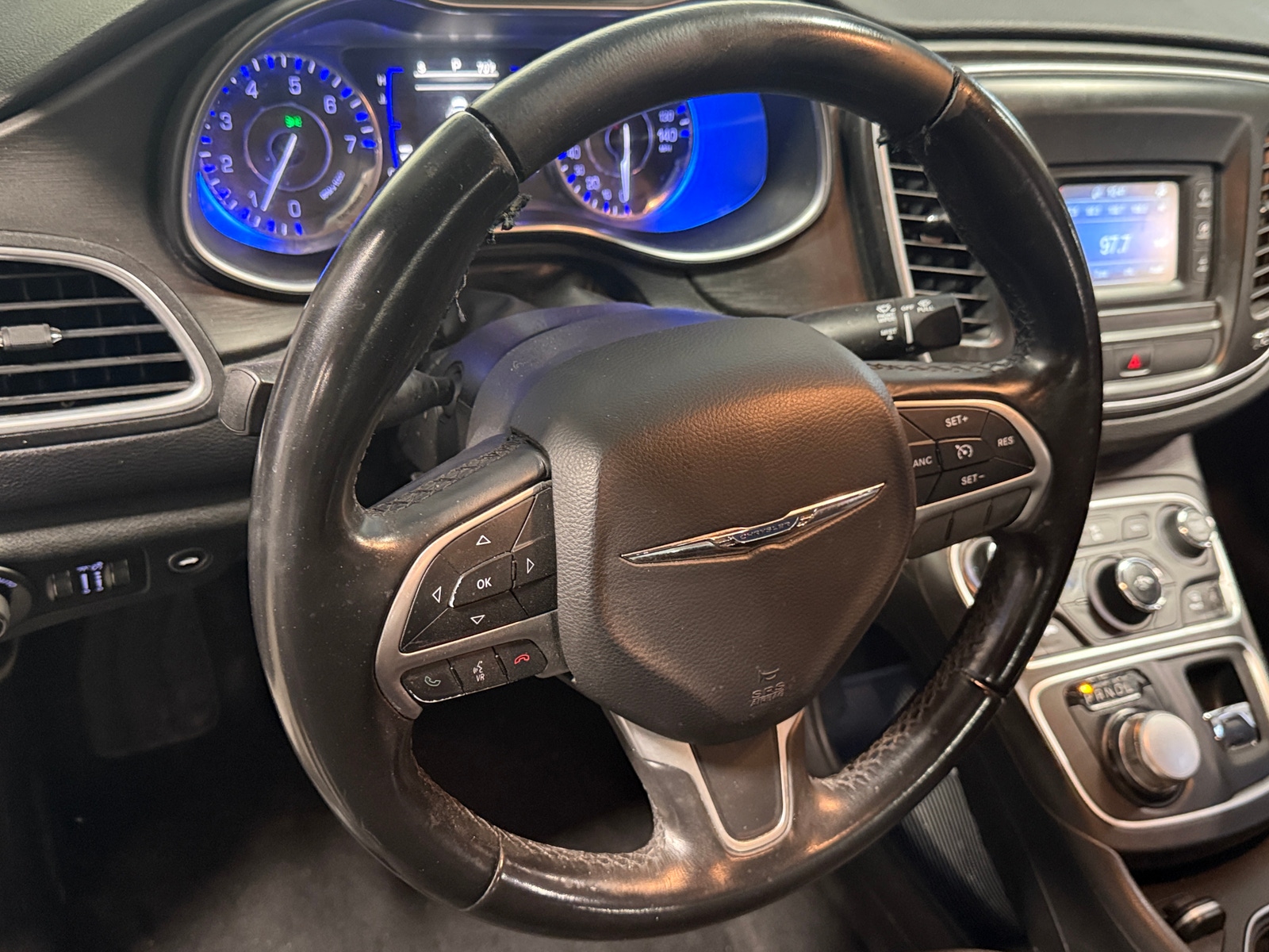 Thumbnail: 2015 Chrysler 200 - 5