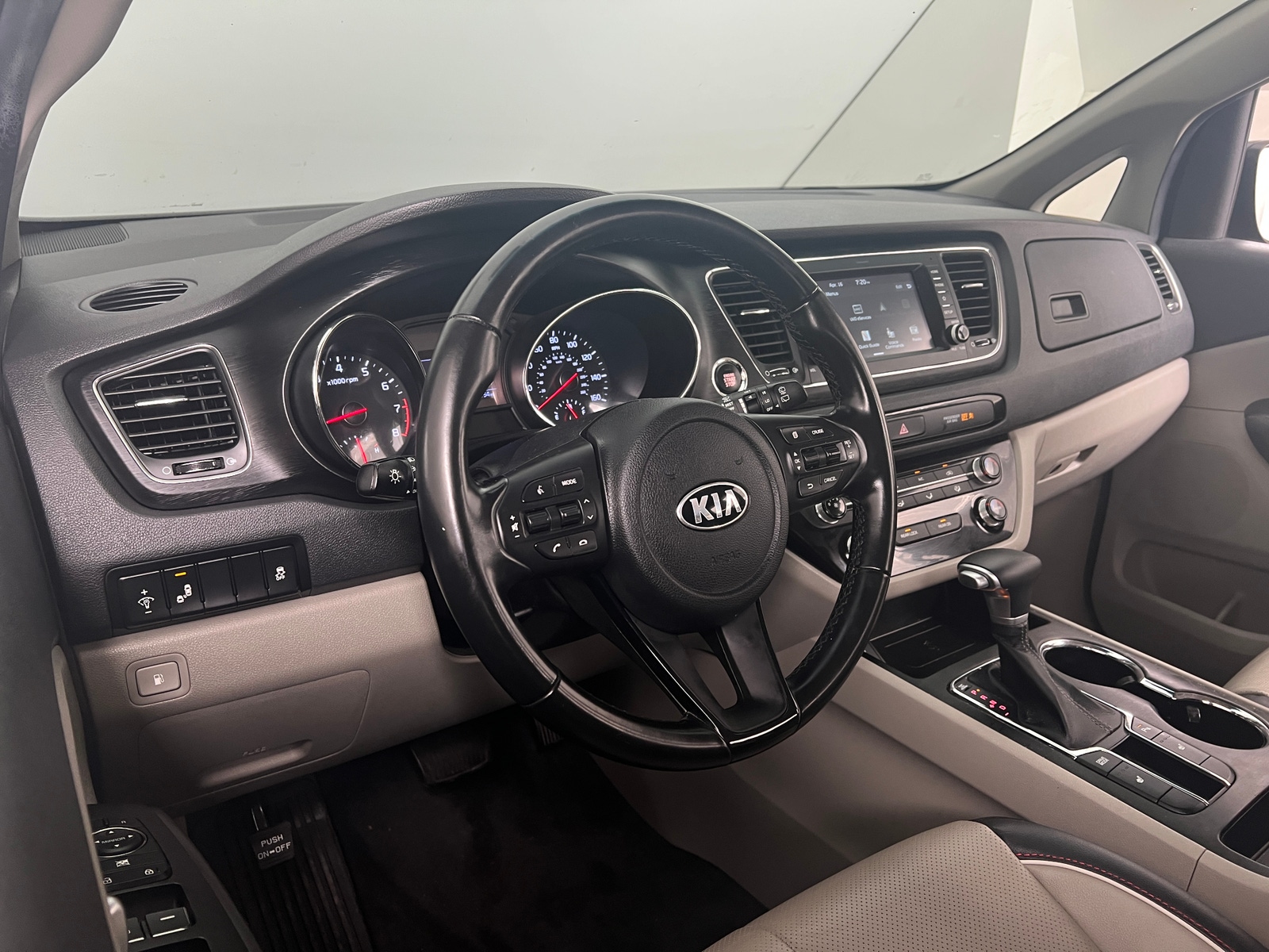 Thumbnail: 2020 Kia Sedona - 2