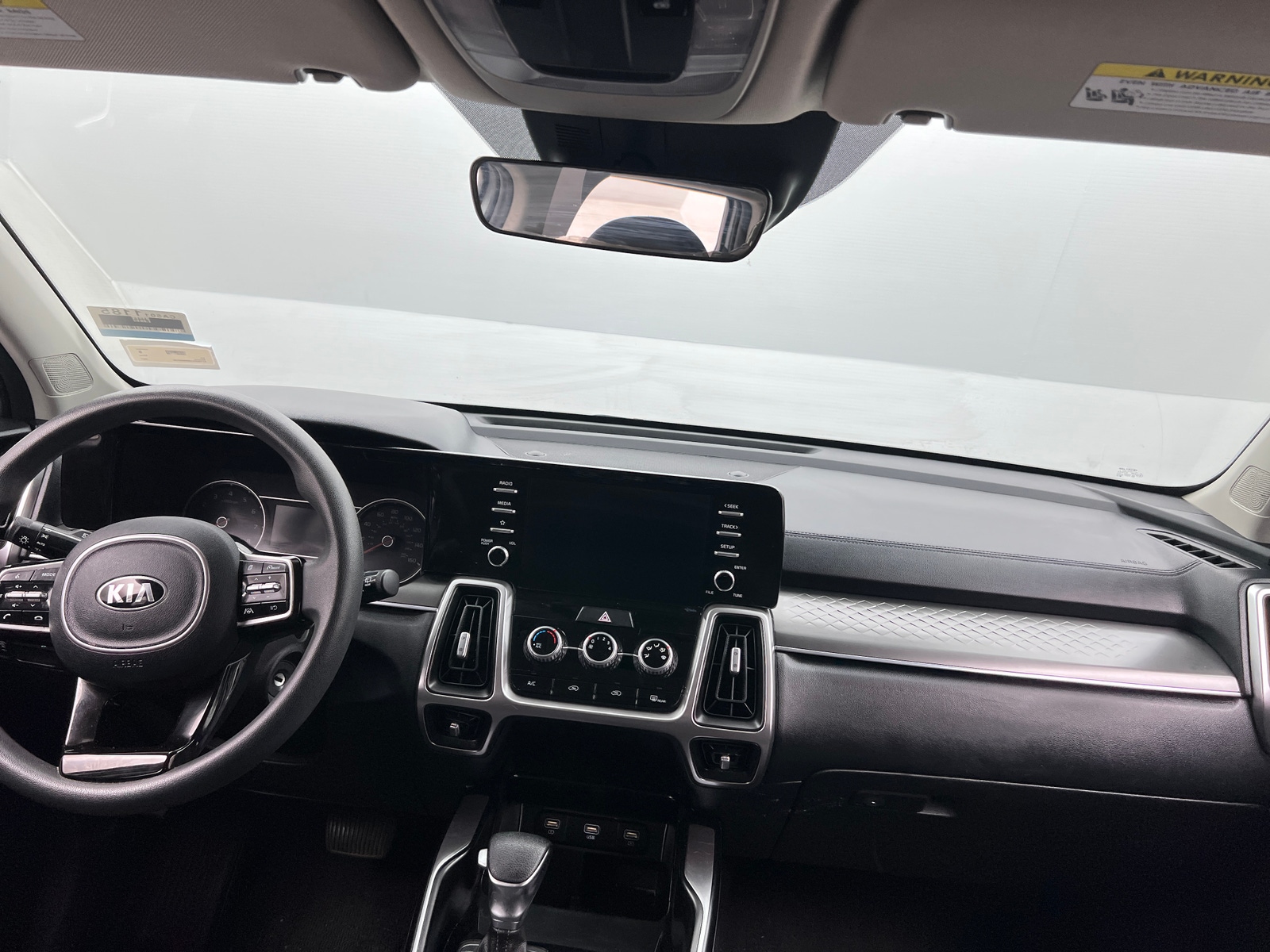 Thumbnail: 2021 Kia Sorento - 3