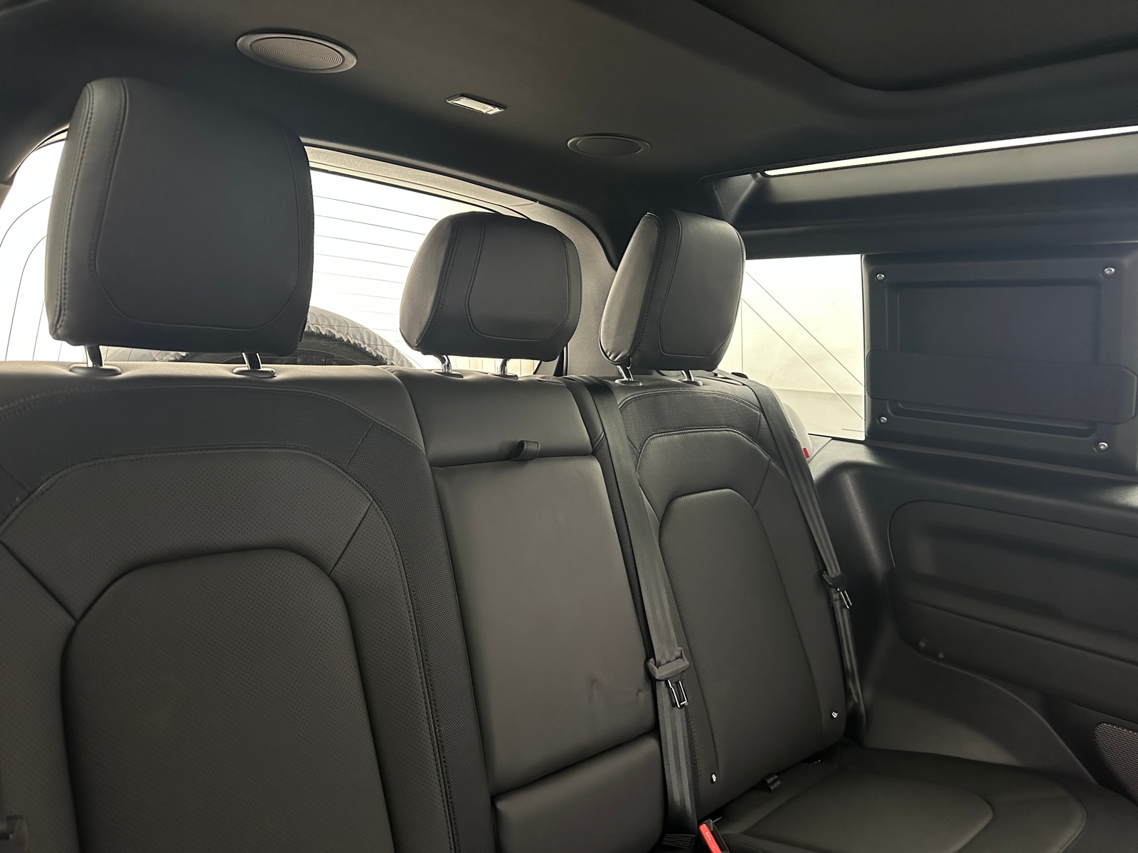 Thumbnail: 2024 Land Rover Defender - 5