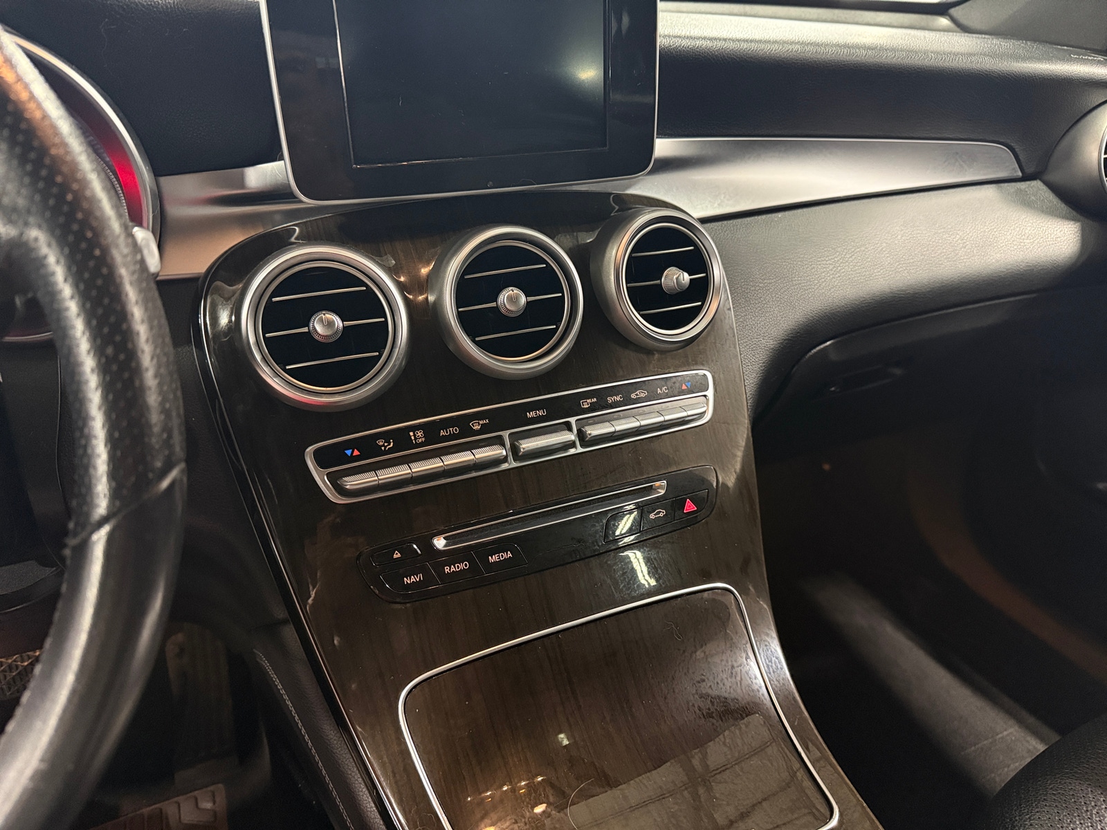 Thumbnail: 2019 Mercedes-Benz GLC - 3