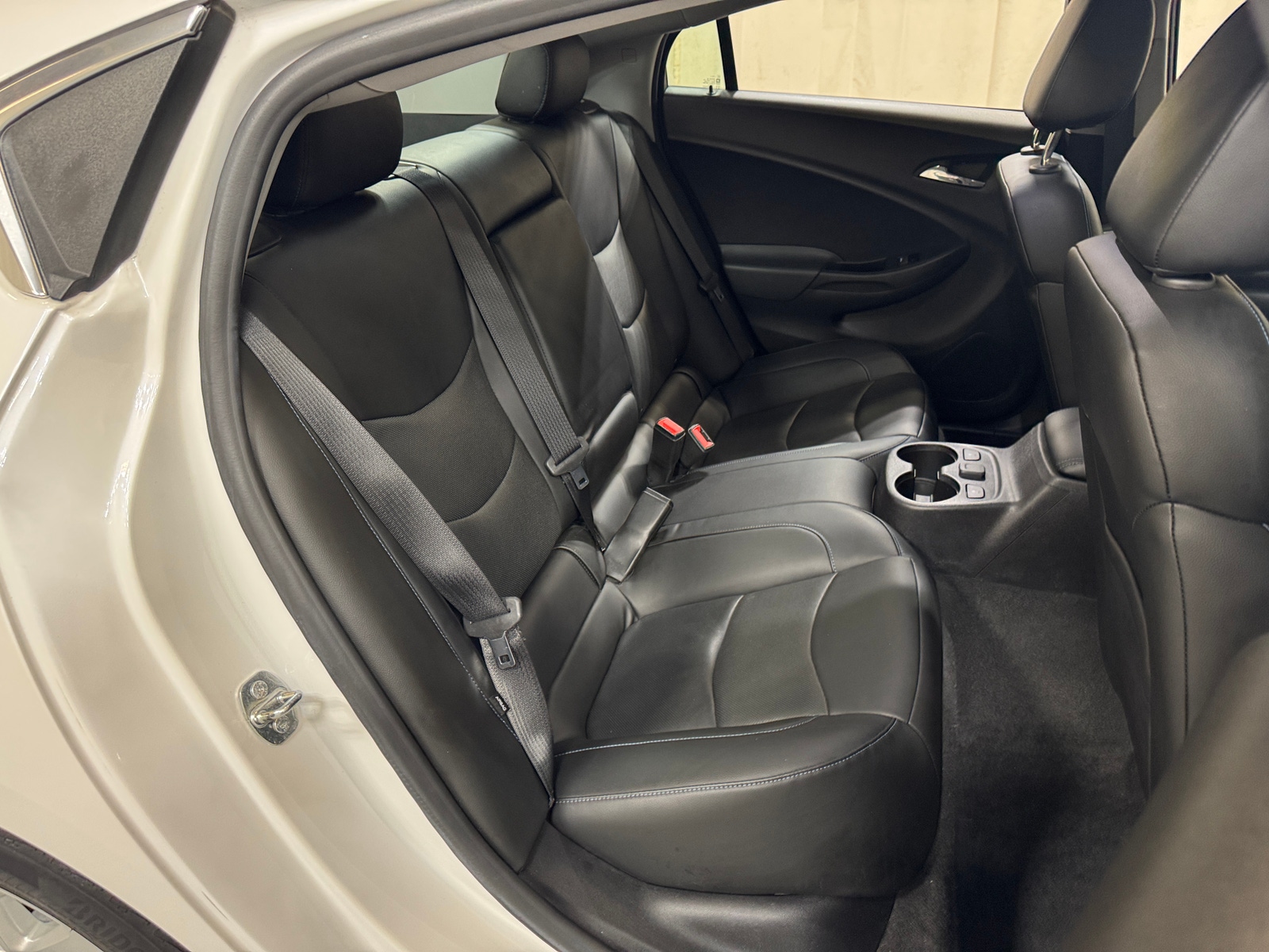 Thumbnail: 2018 Chevrolet Volt - 5