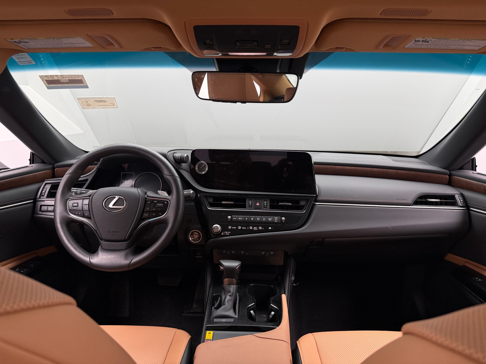 Thumbnail: 2025 Lexus ES - 2