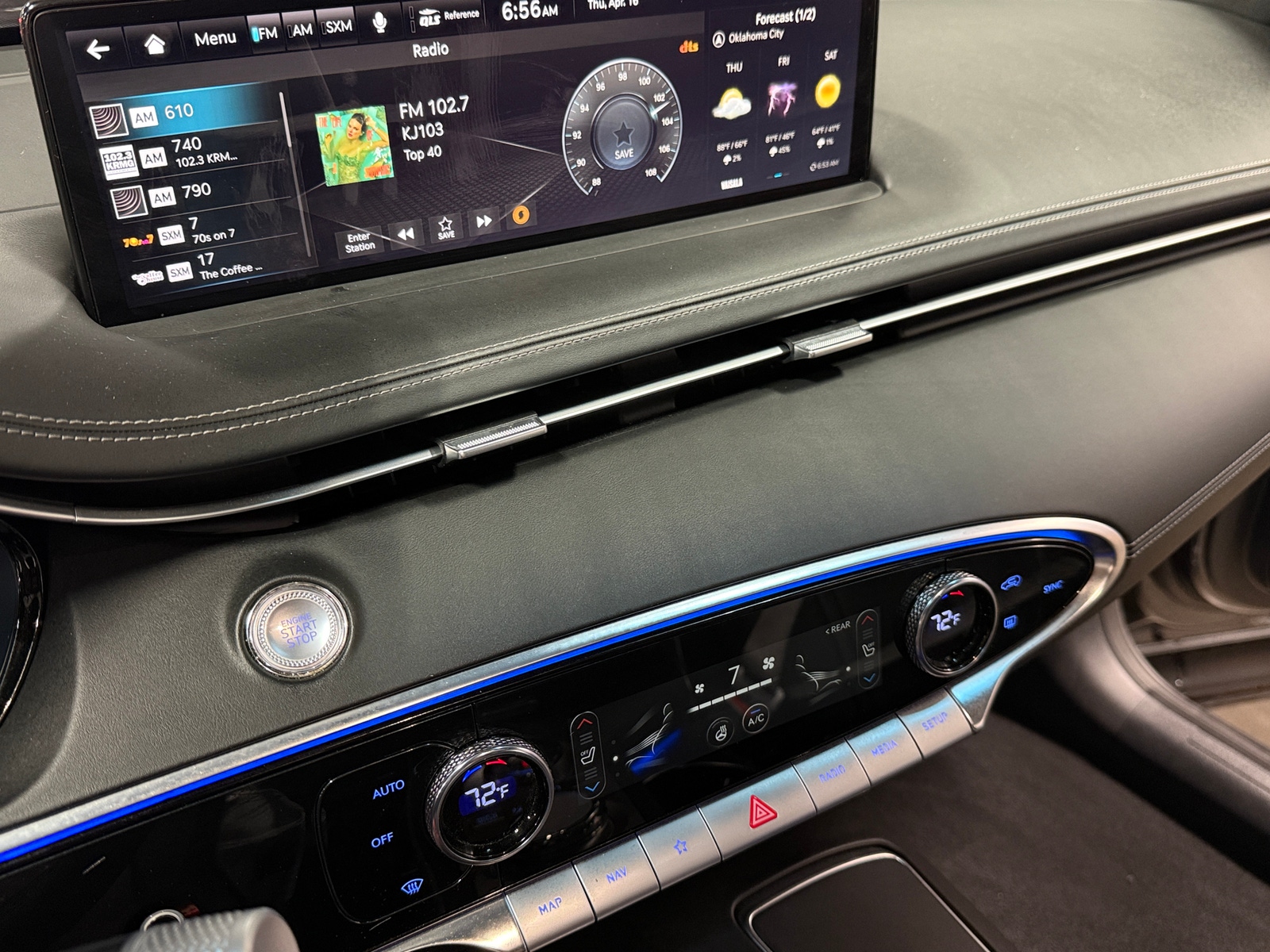 Thumbnail: 2023 Genesis GV70 - 3