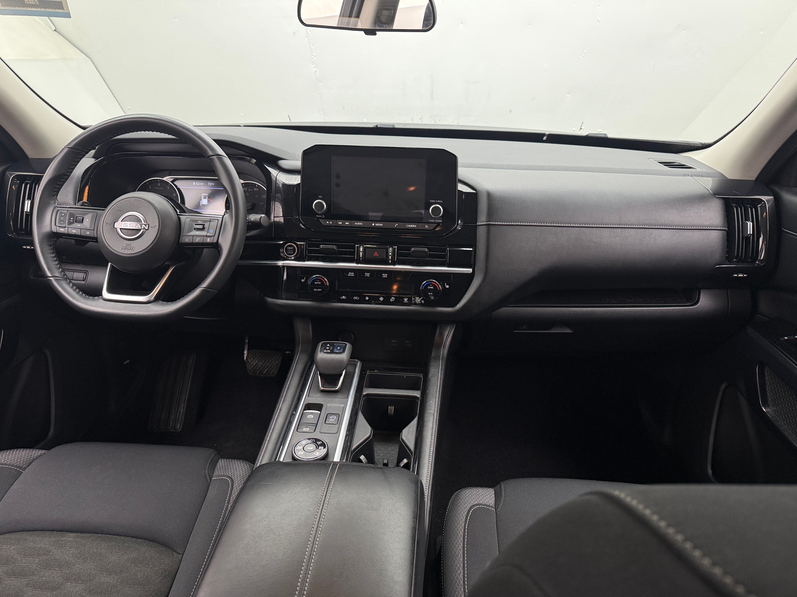 Thumbnail: 2022 Nissan Pathfinder - 3