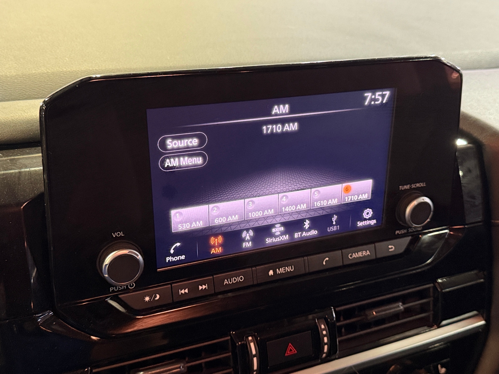 Thumbnail: 2022 Nissan Pathfinder - 4