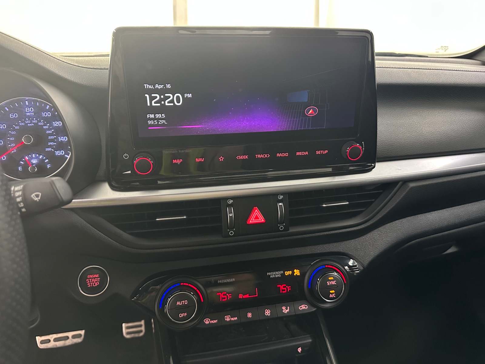 Thumbnail: 2024 Kia Forte - 4