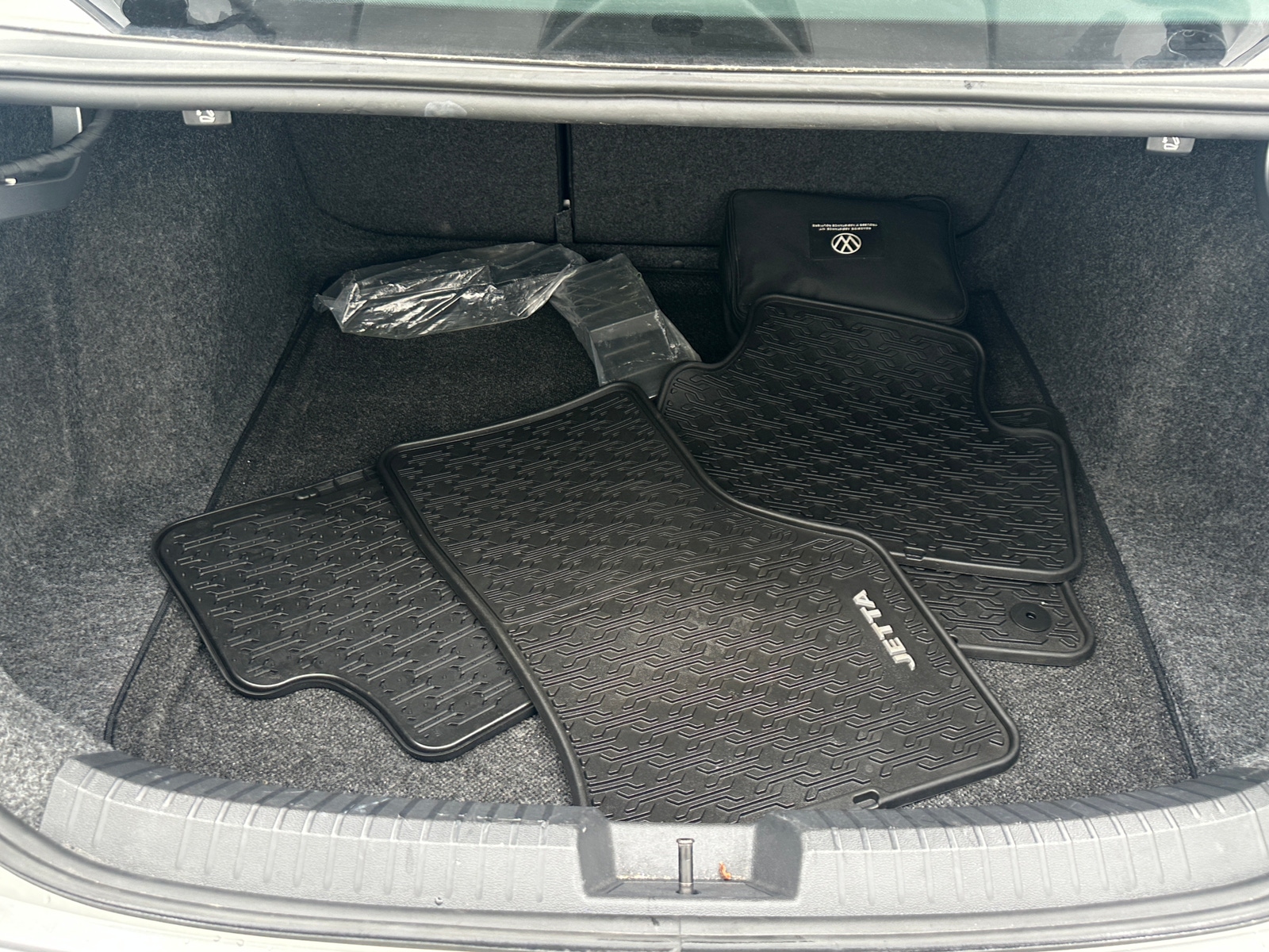 Thumbnail: 2021 Volkswagen Jetta - 7